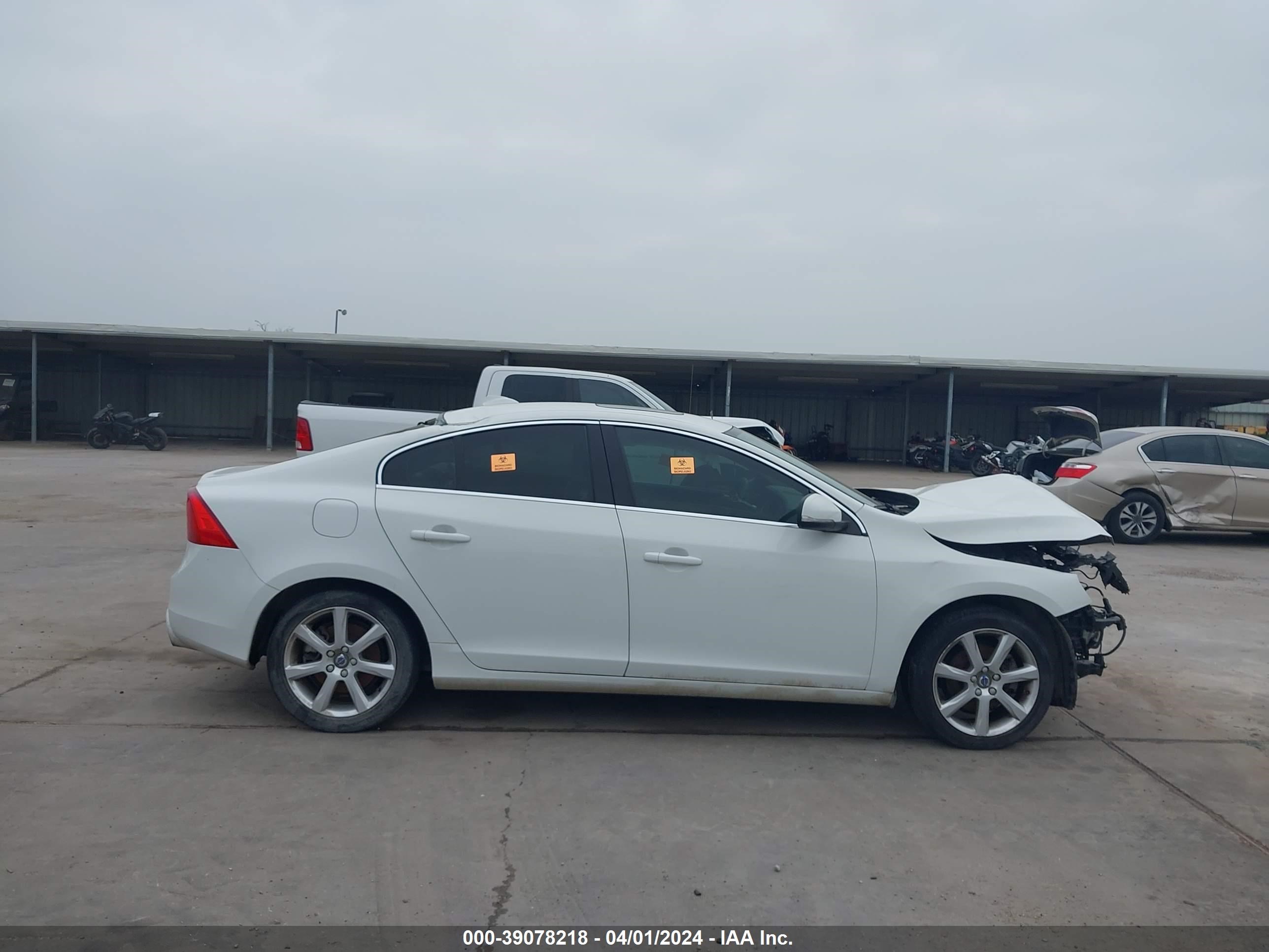 2016 Volvo S60 T5 Drive-E Premier vin: YV126MFK8G2413655