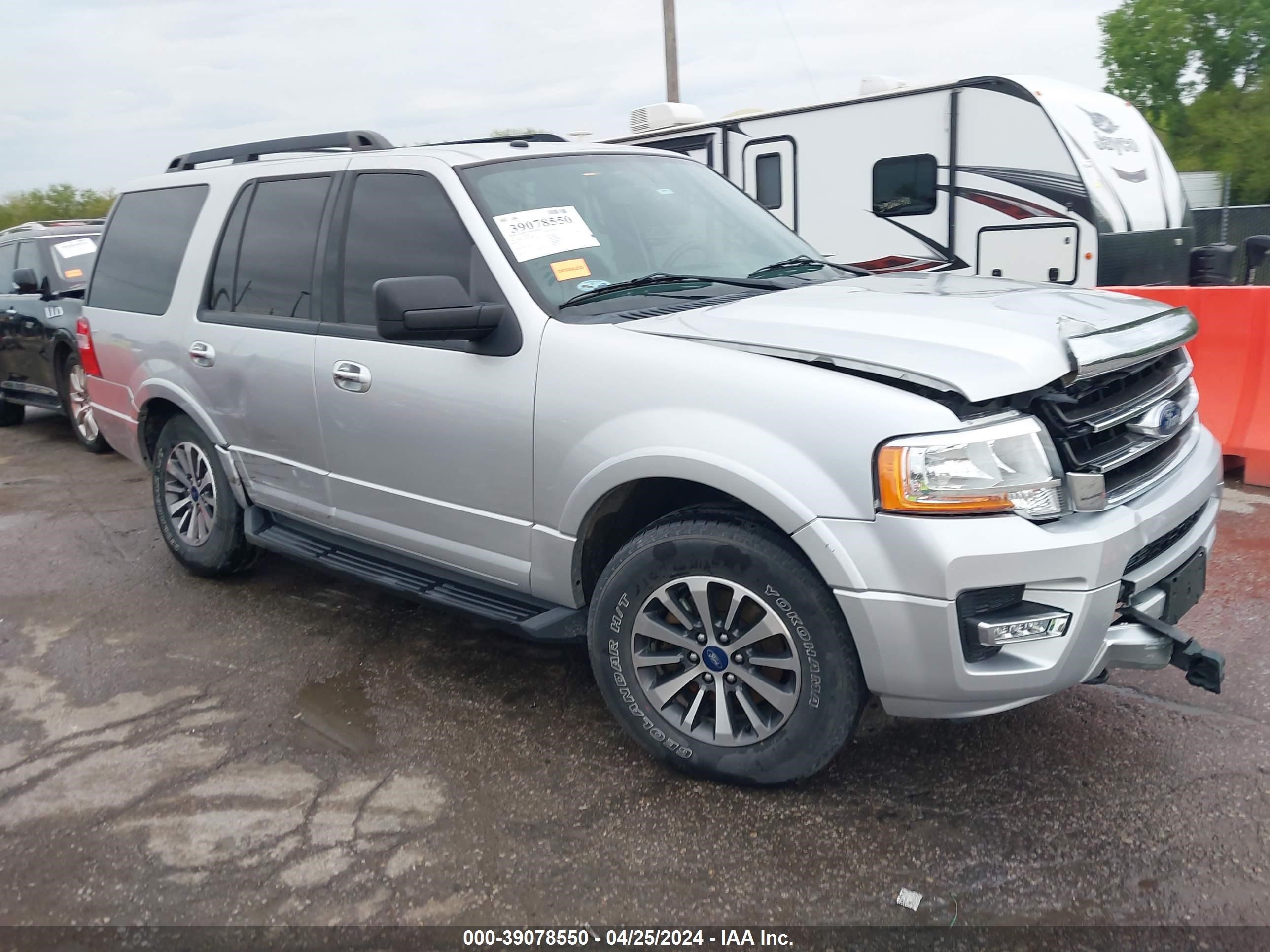 2017 Ford Expedition Xlt vin: 1FMJU1JTXHEA47568