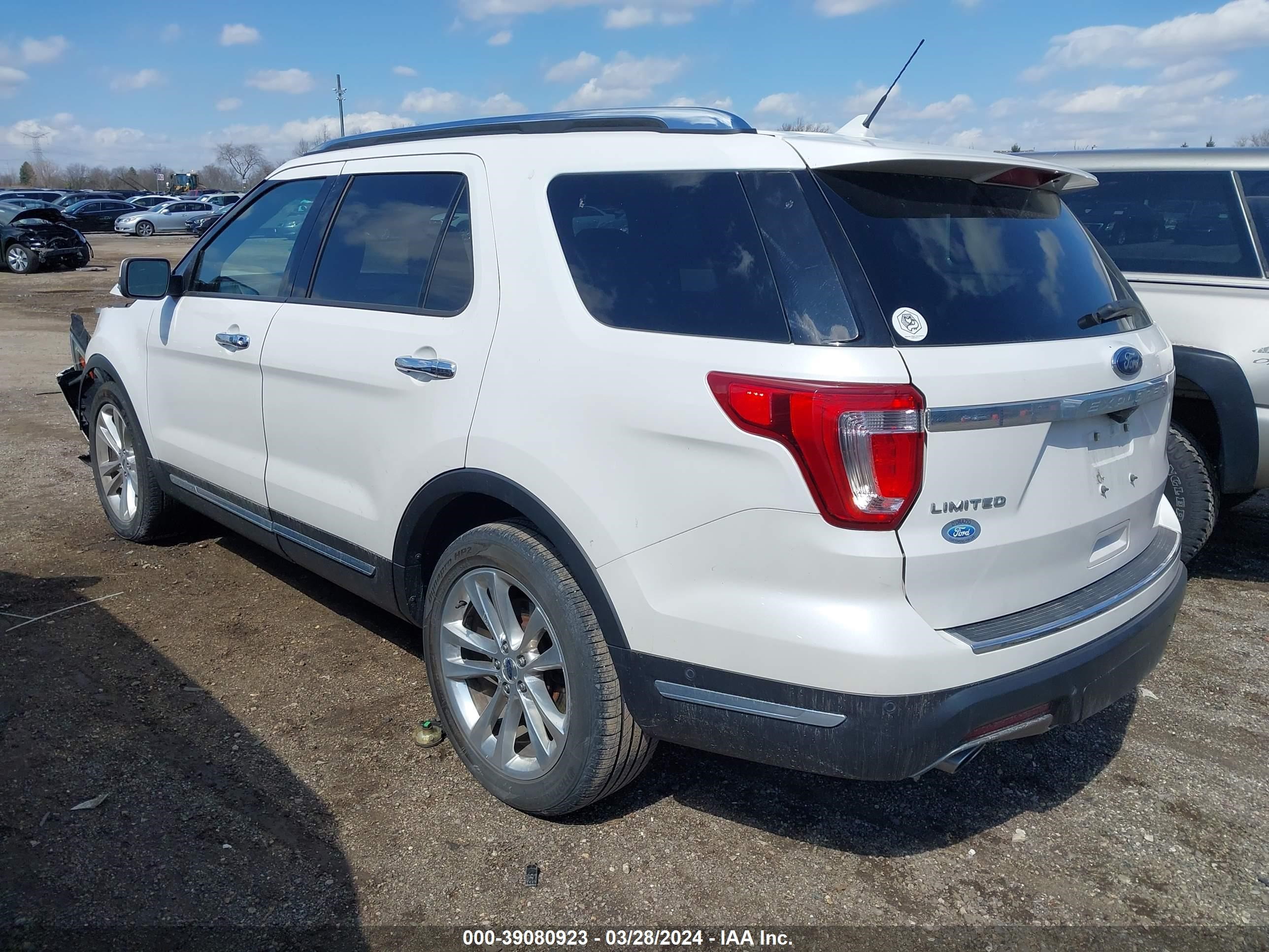 2018 Ford Explorer Limited vin: 1FM5K7F81JGB63850