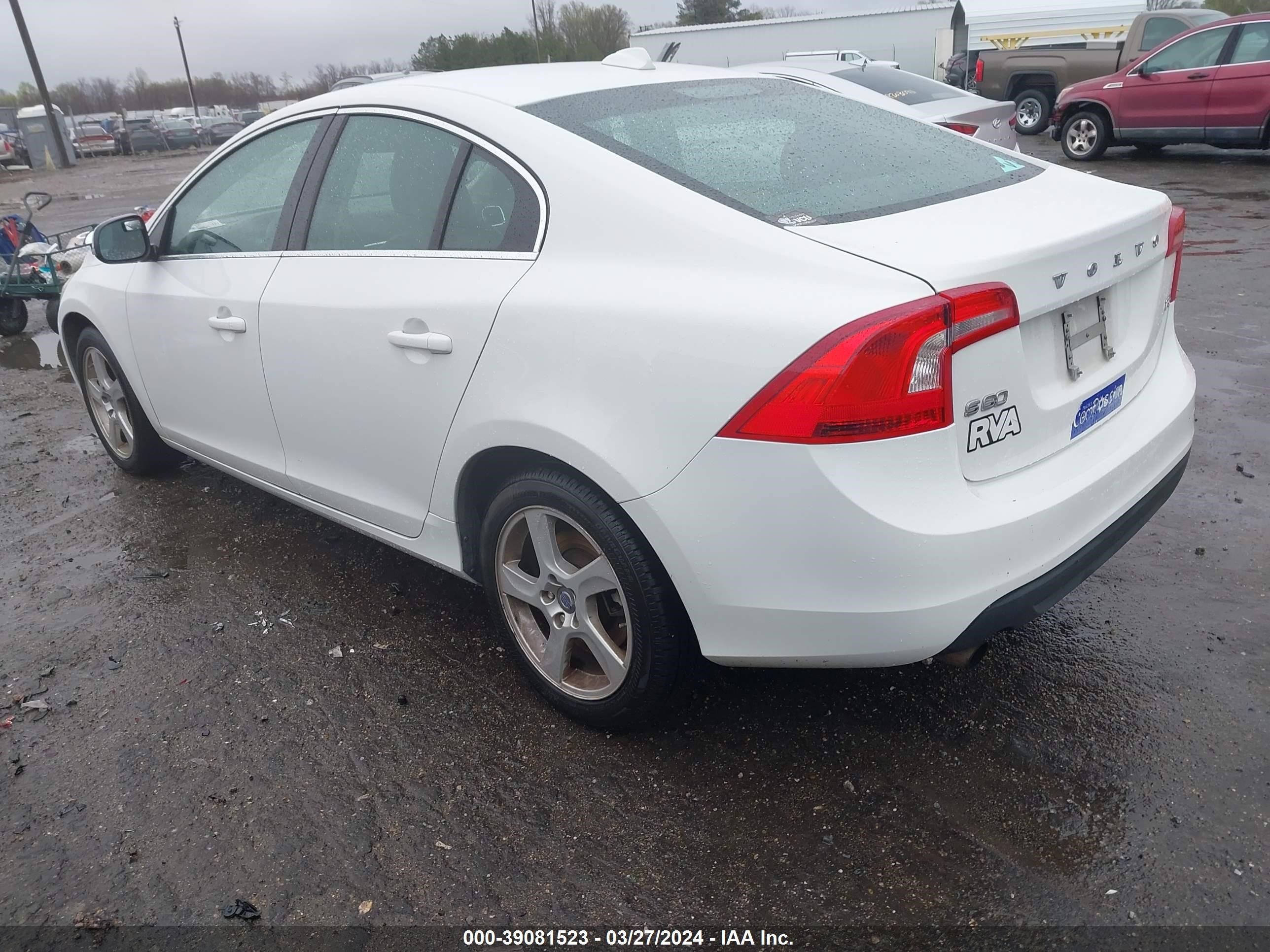 2012 Volvo S60 T5 vin: YV1622FS2C2045744