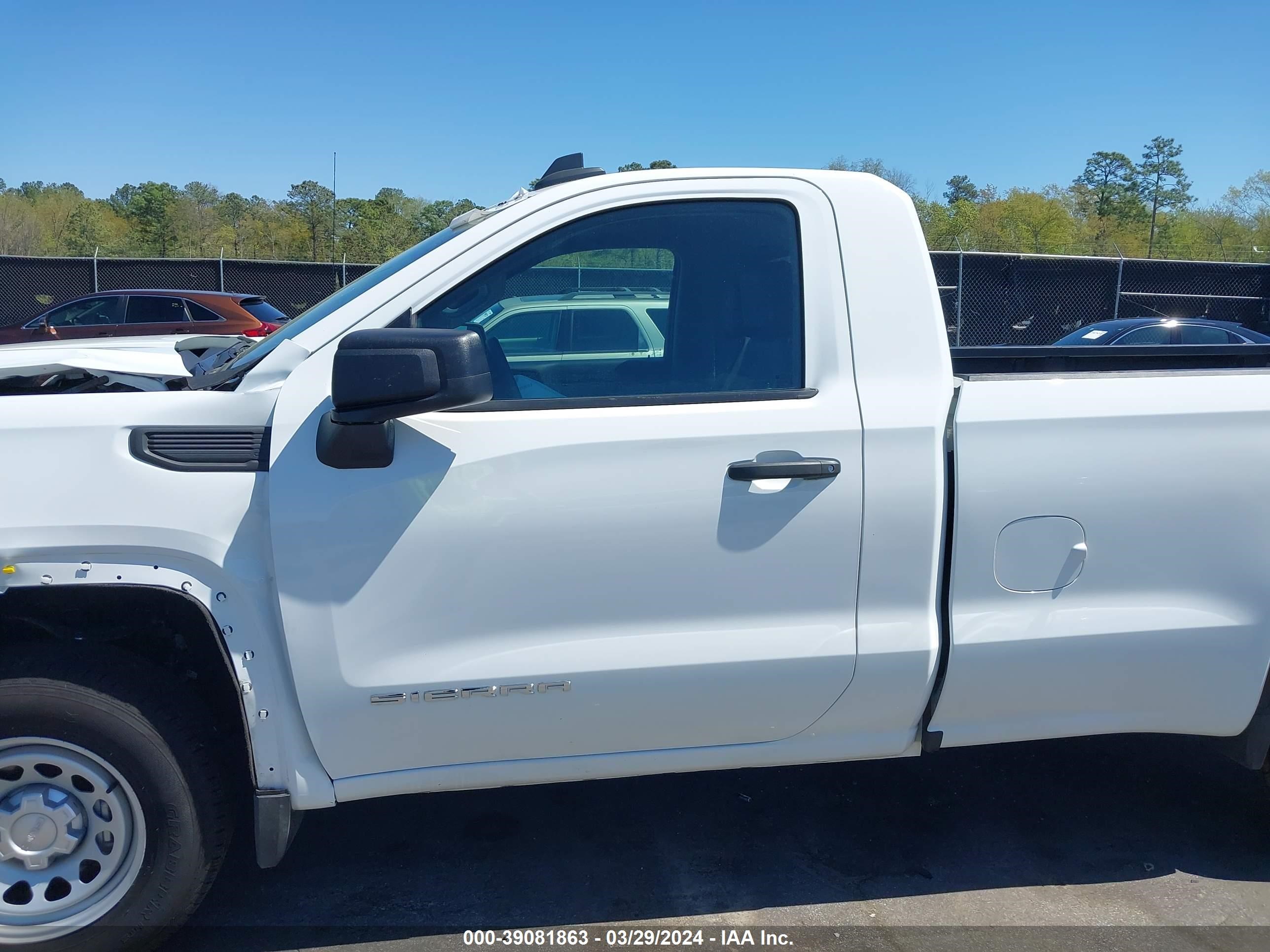 2022 GMC Sierra 1500 4Wd Regular Cab Long Box Pro vin: 3GTNUAEK4NG534437