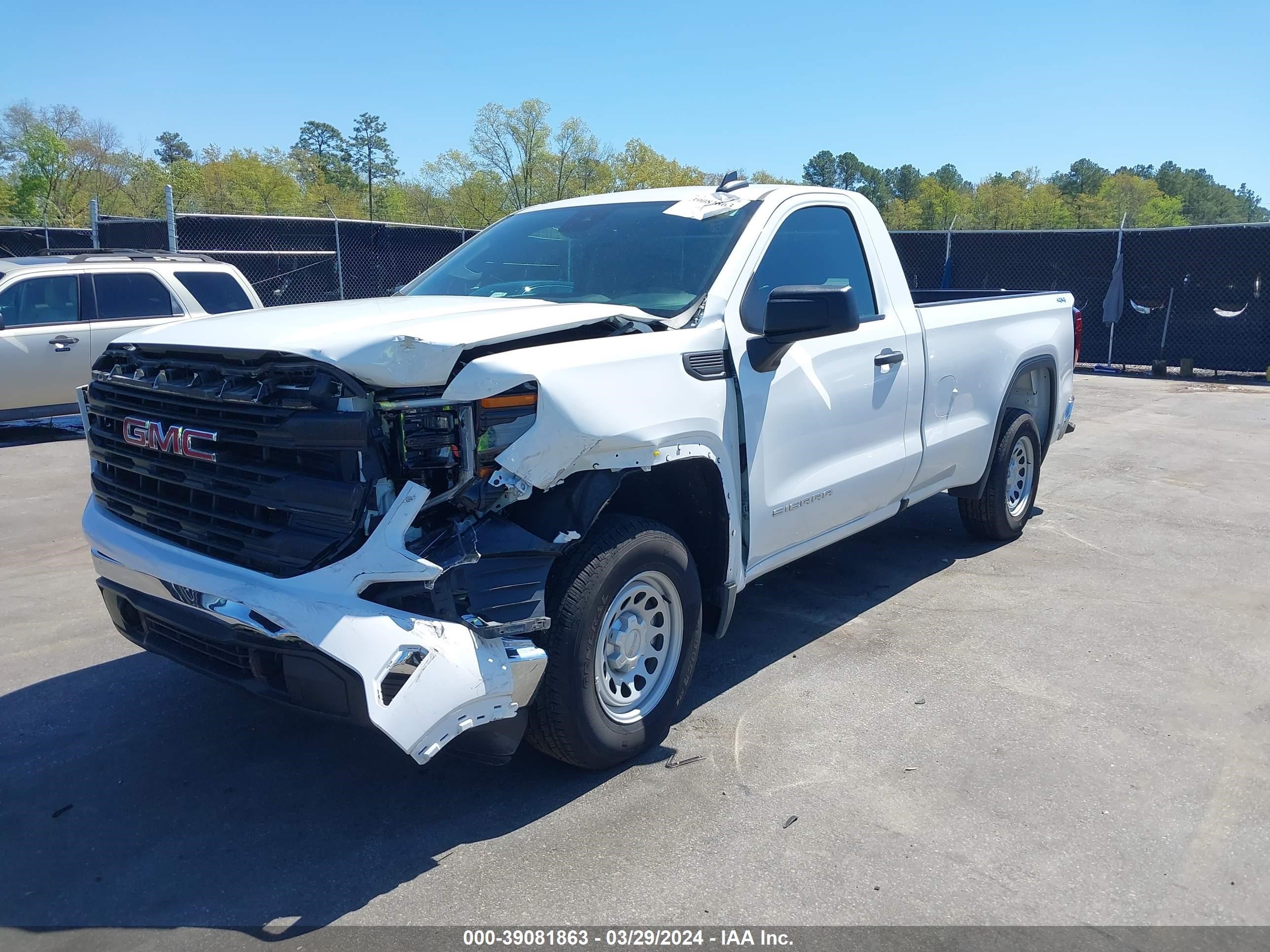 2022 GMC Sierra 1500 4Wd Regular Cab Long Box Pro vin: 3GTNUAEK4NG534437