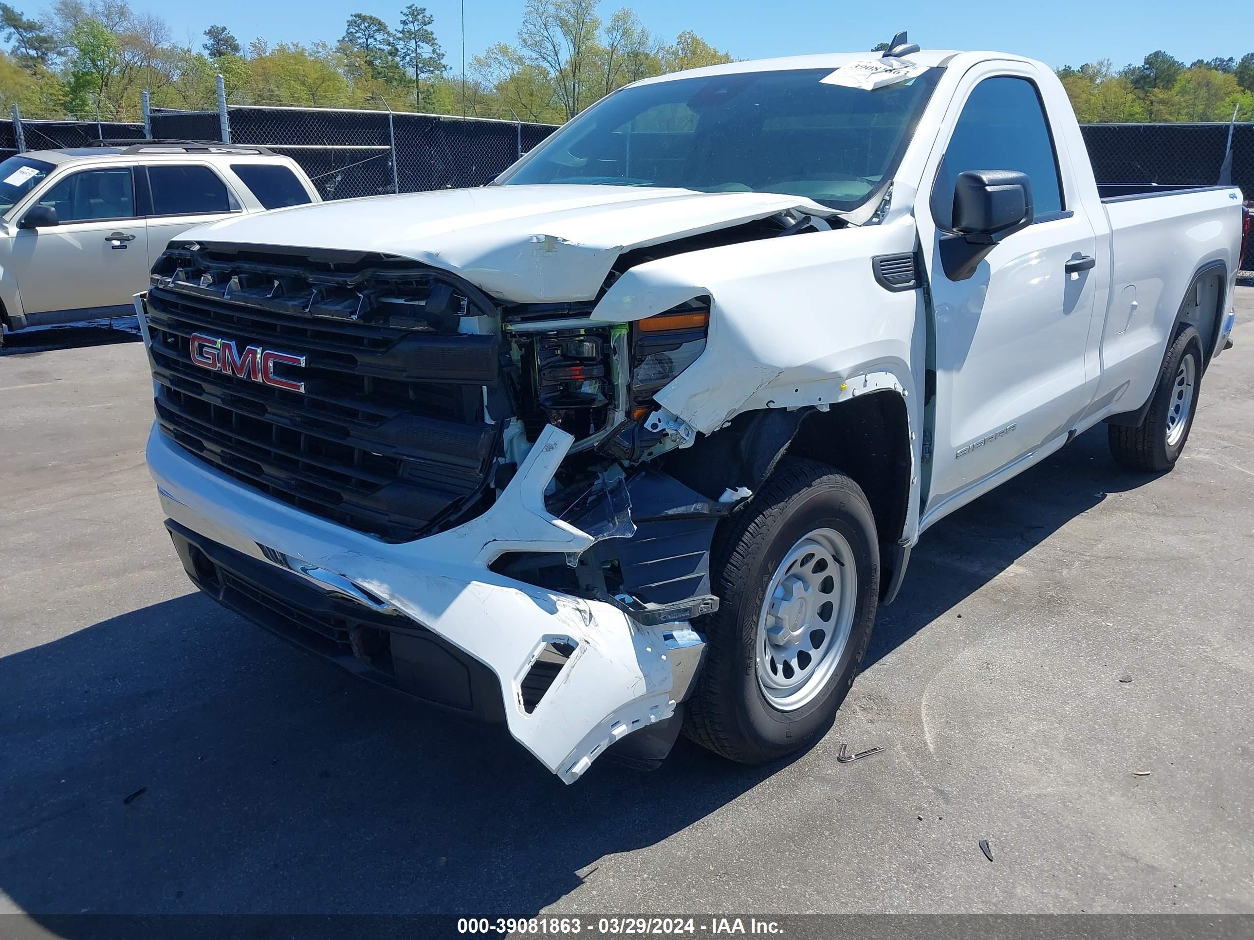 2022 GMC Sierra 1500 4Wd Regular Cab Long Box Pro vin: 3GTNUAEK4NG534437