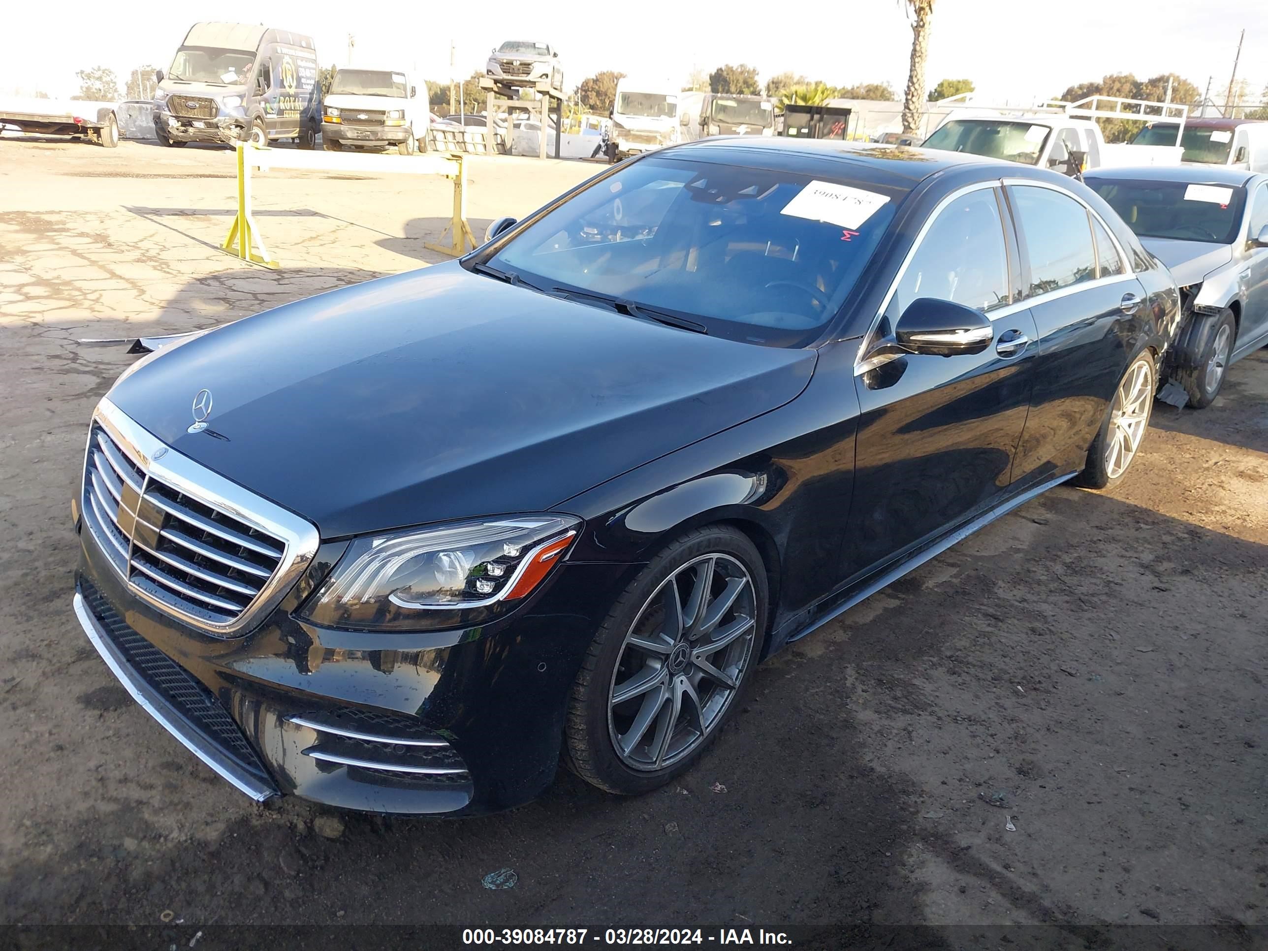 2019 Mercedes-Benz S 560 vin: WDDUG8DB3KA462322