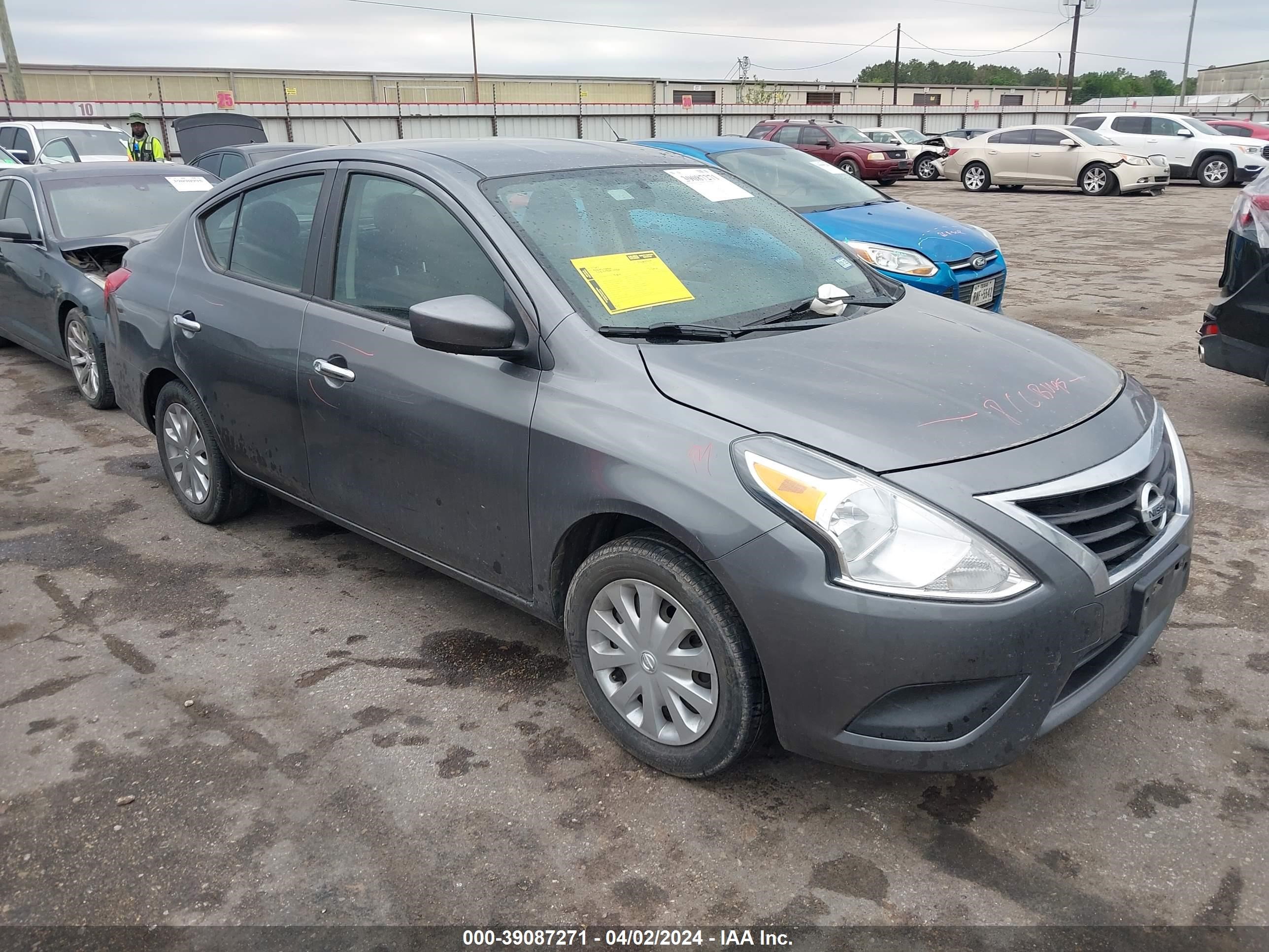 2018 Nissan Versa 1.6 Sv vin: 3N1CN7AP5JL823355