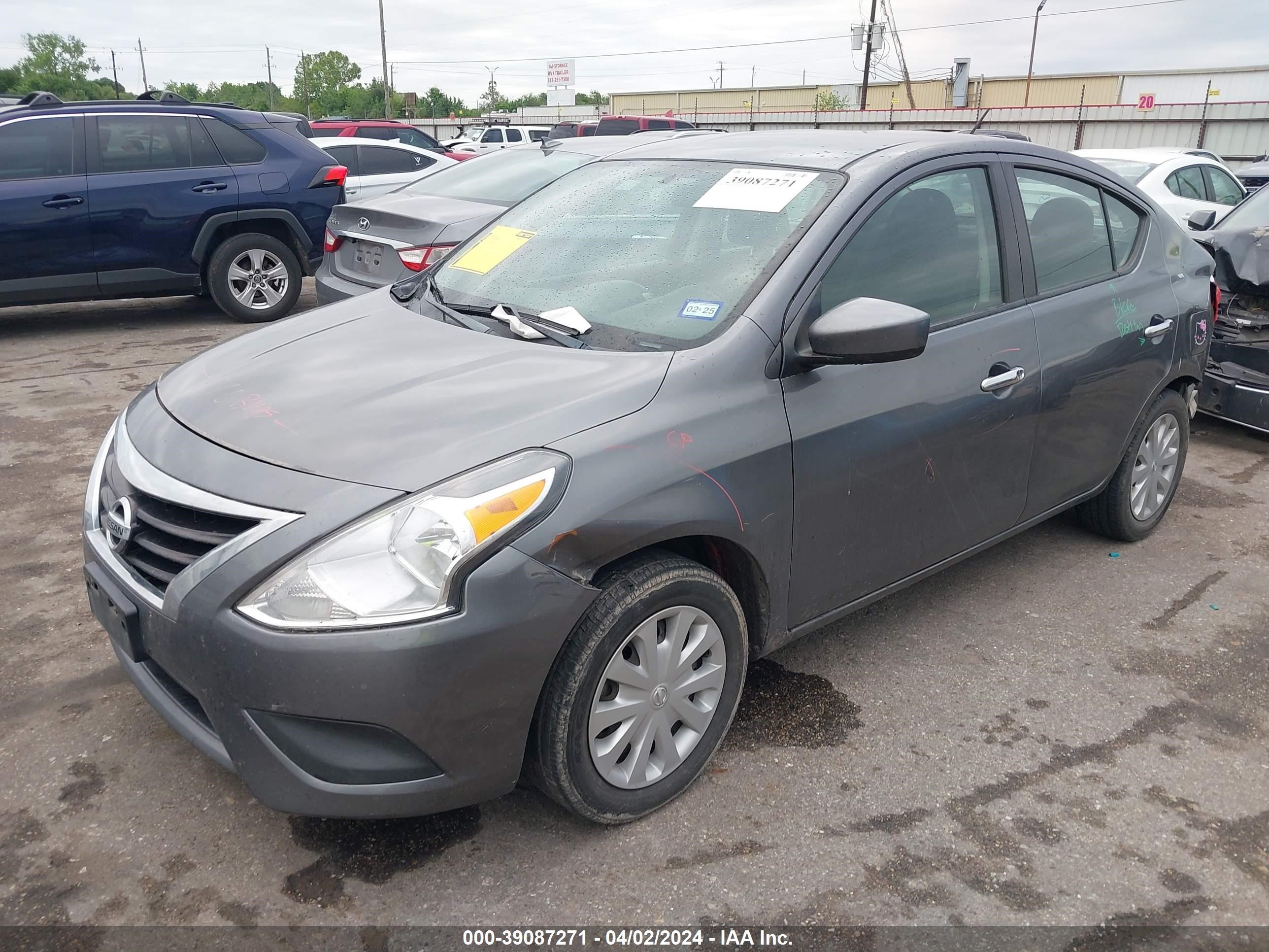 2018 Nissan Versa 1.6 Sv vin: 3N1CN7AP5JL823355