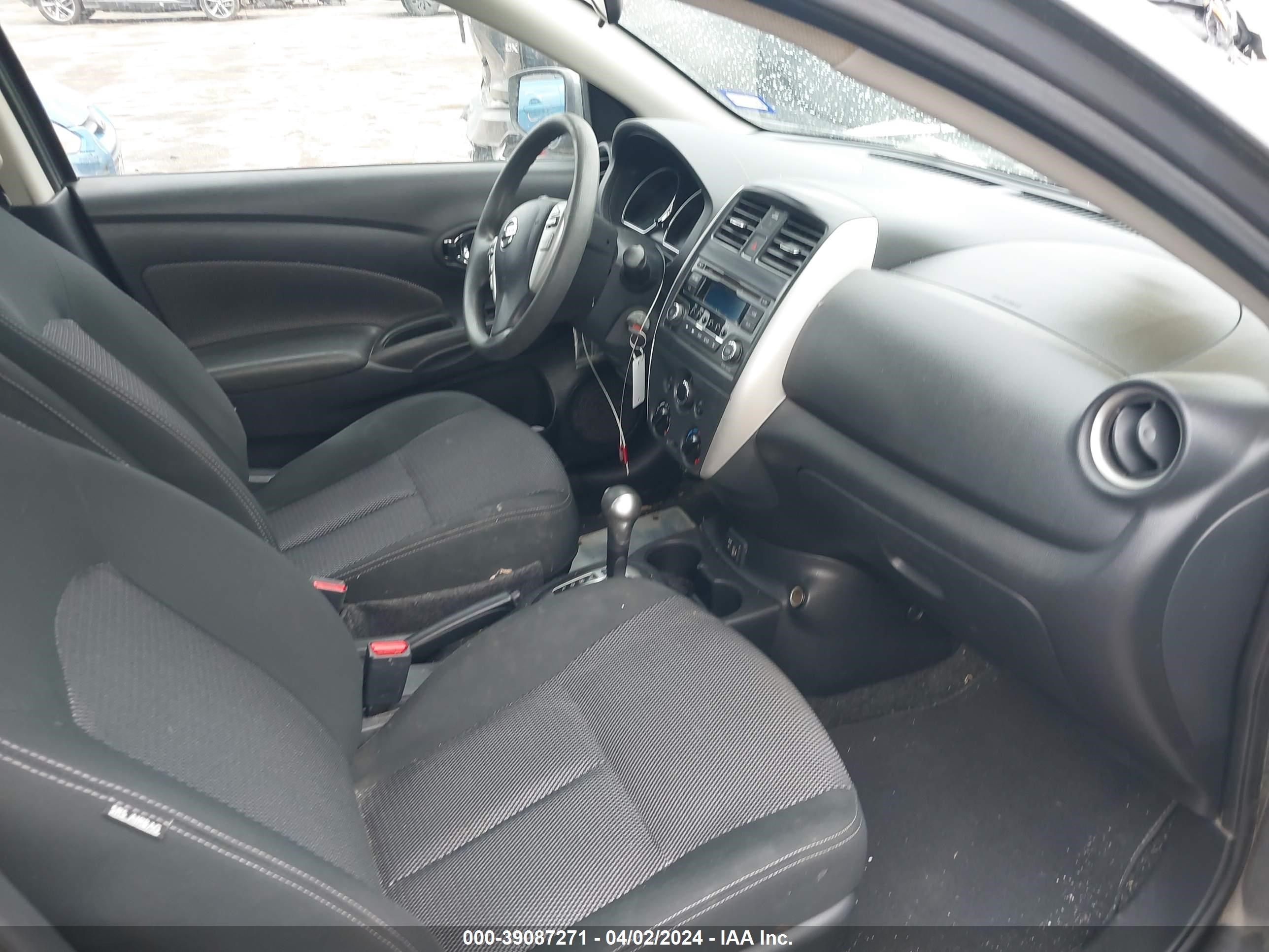 2018 Nissan Versa 1.6 Sv vin: 3N1CN7AP5JL823355