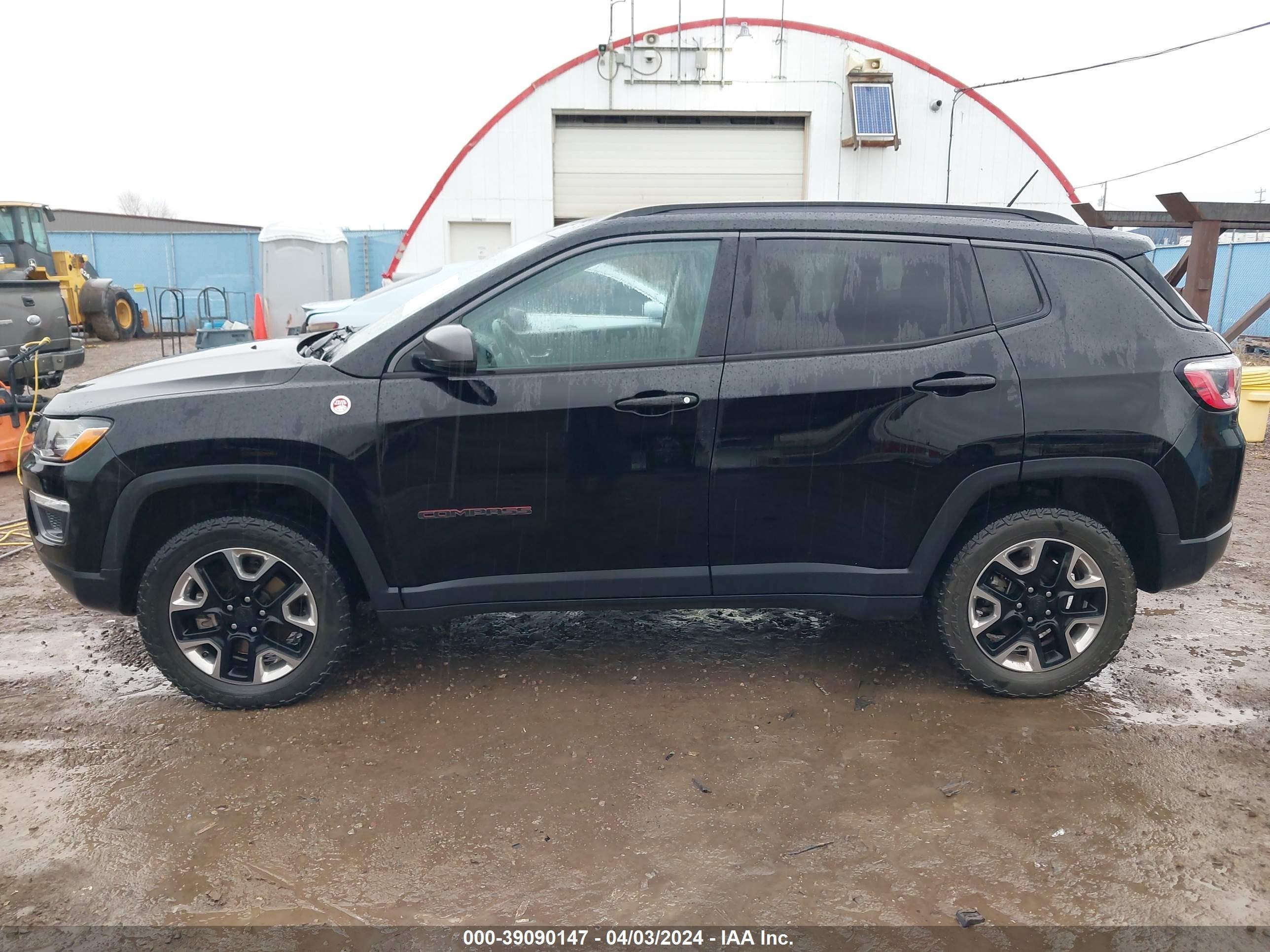 2018 Jeep Compass Trailhawk 4X4 vin: 3C4NJDDB0JT442089