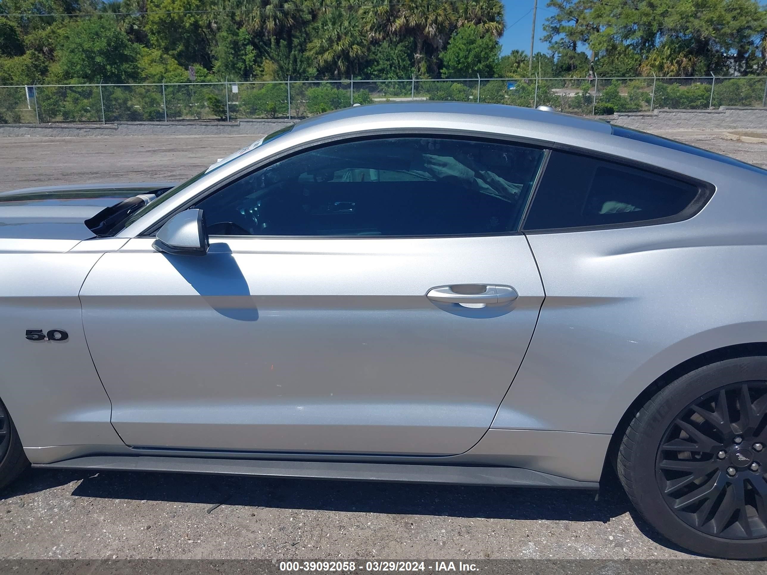 2016 Ford Mustang Gt Premium vin: 1FA6P8CFXG5321292