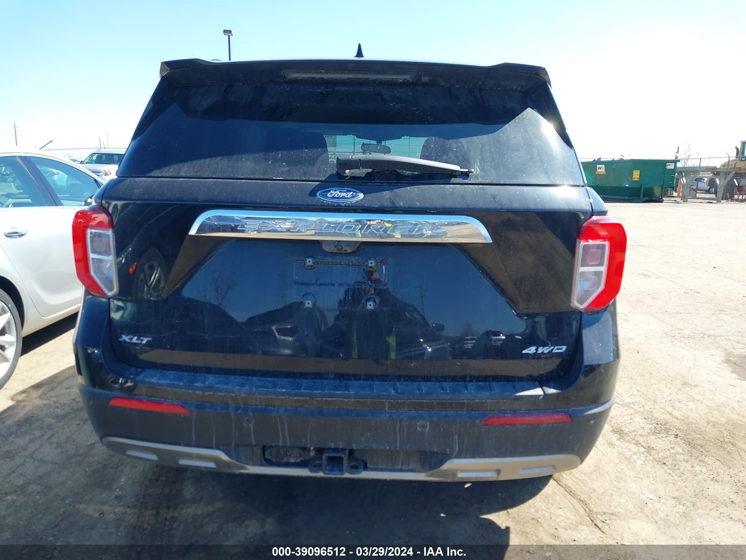 2023 Ford Explorer Xlt vin: 1FMSK8DH1PGB30366