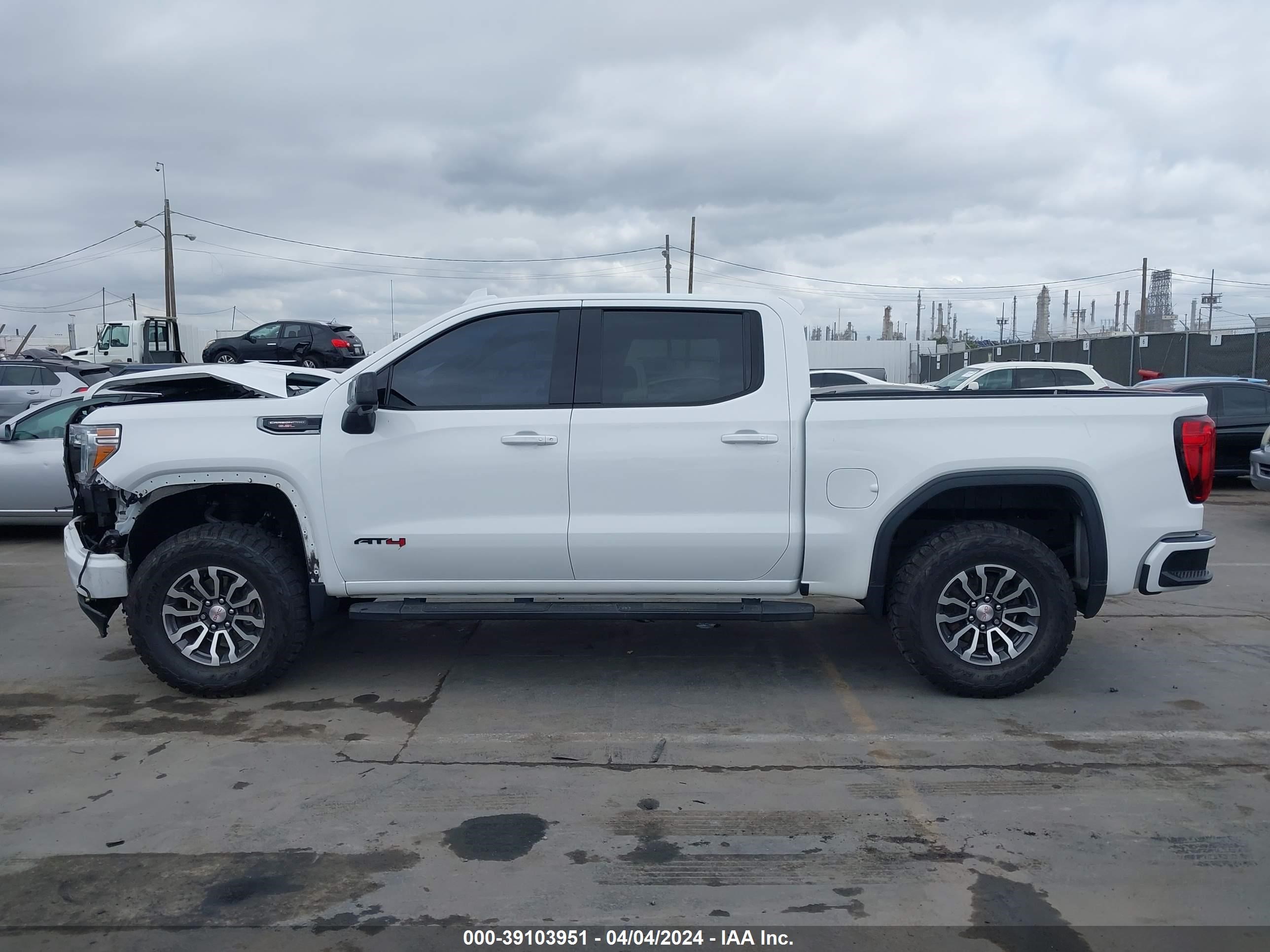 2020 GMC Sierra 1500 4Wd Short Box At4 vin: 1GTP9EEL6LZ315602