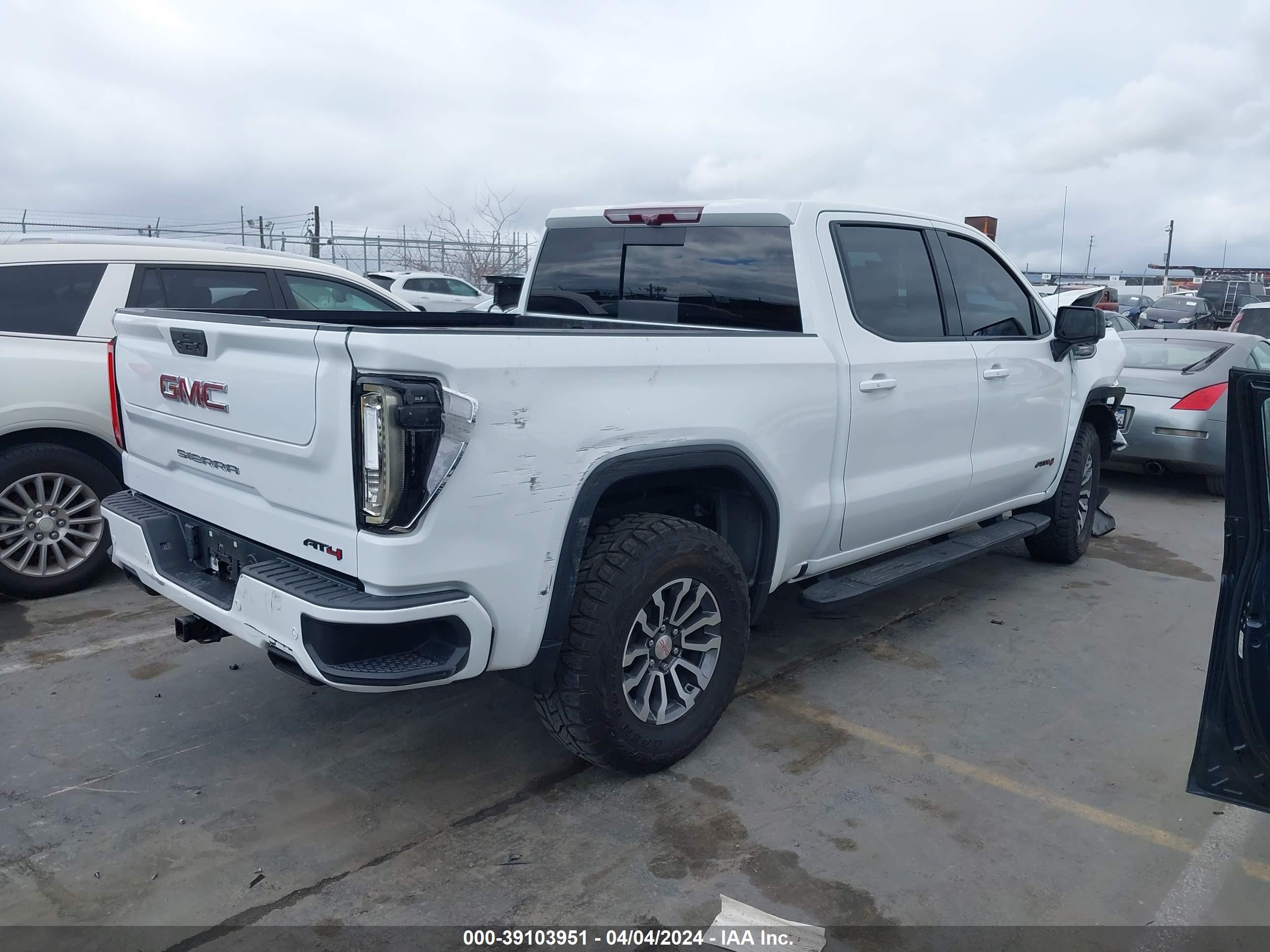 2020 GMC Sierra 1500 4Wd Short Box At4 vin: 1GTP9EEL6LZ315602