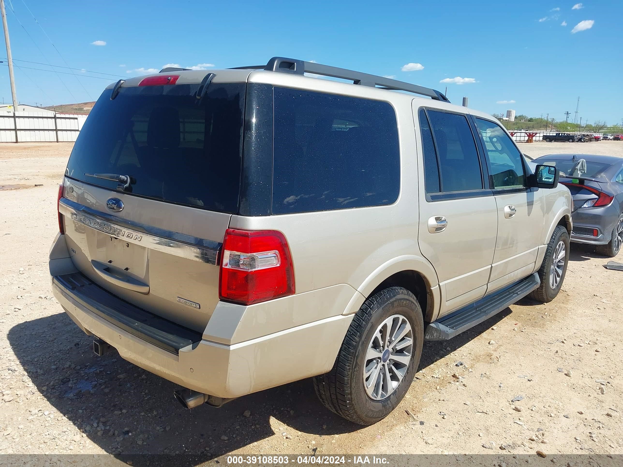 2017 Ford Expedition Xlt vin: 1FMJU1HT5HEA05394