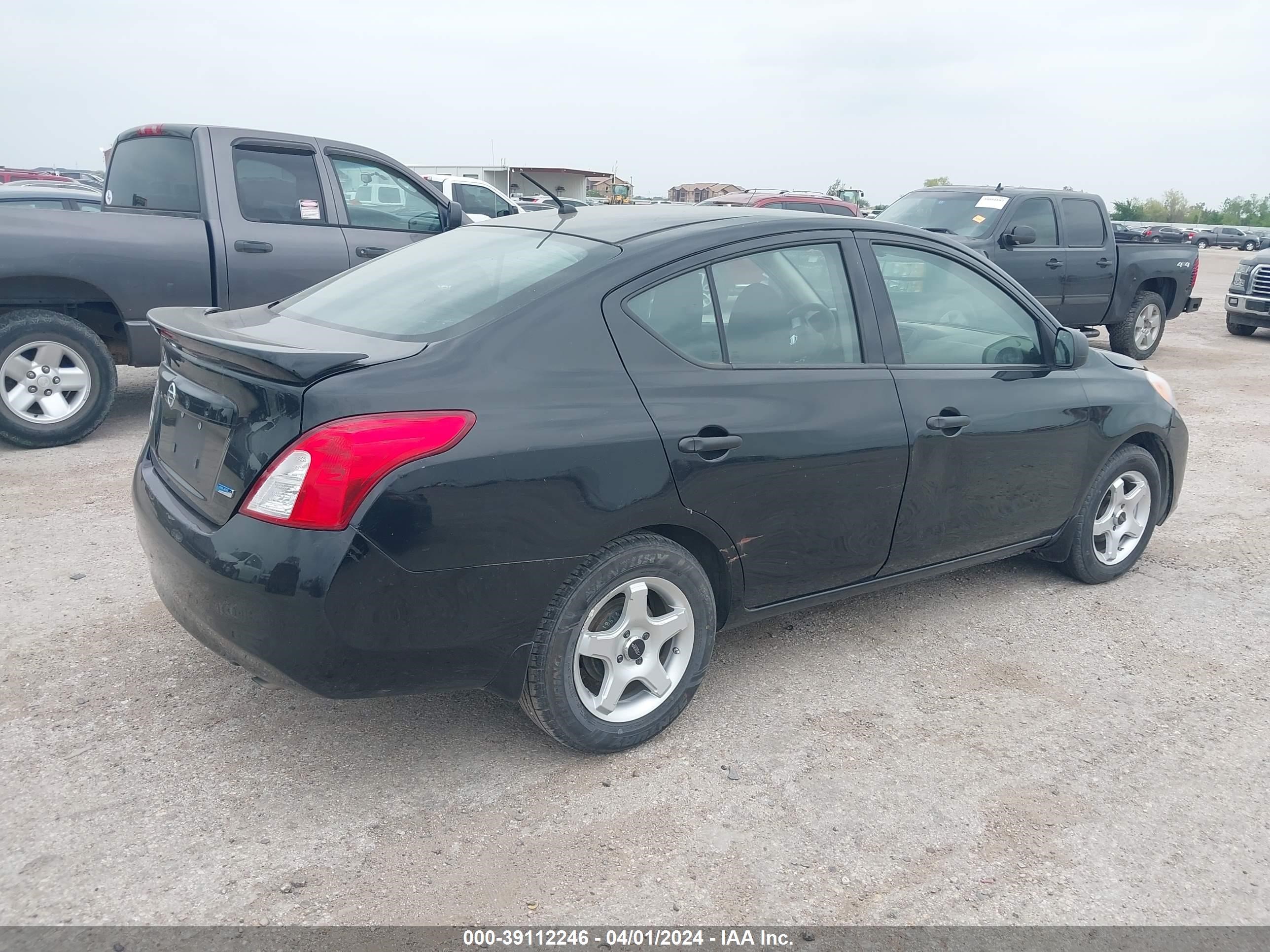 2014 Nissan Versa 1.6 S+ vin: 3N1CN7AP8EL855495