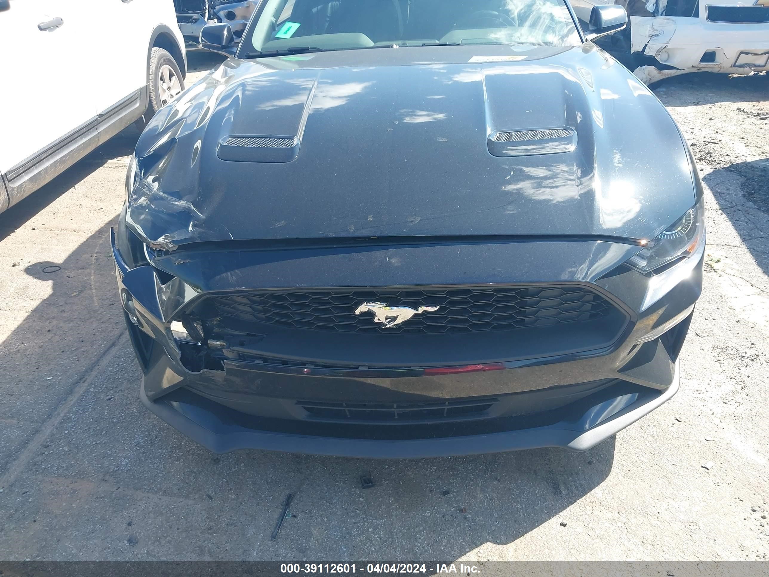 2020 Ford Mustang Ecoboost Fastback vin: 1FA6P8TH5L5122811