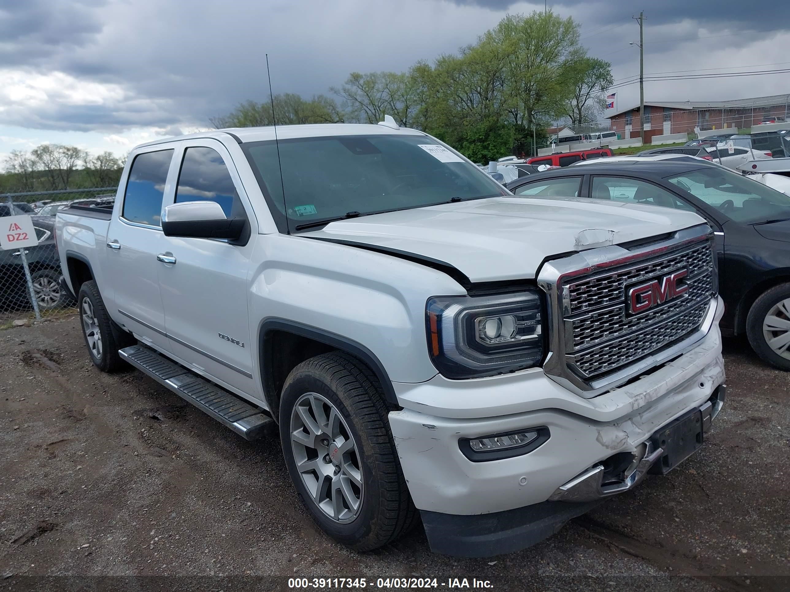 2018 GMC Sierra 1500 Denali vin: 3GTU2PEC7JG587415