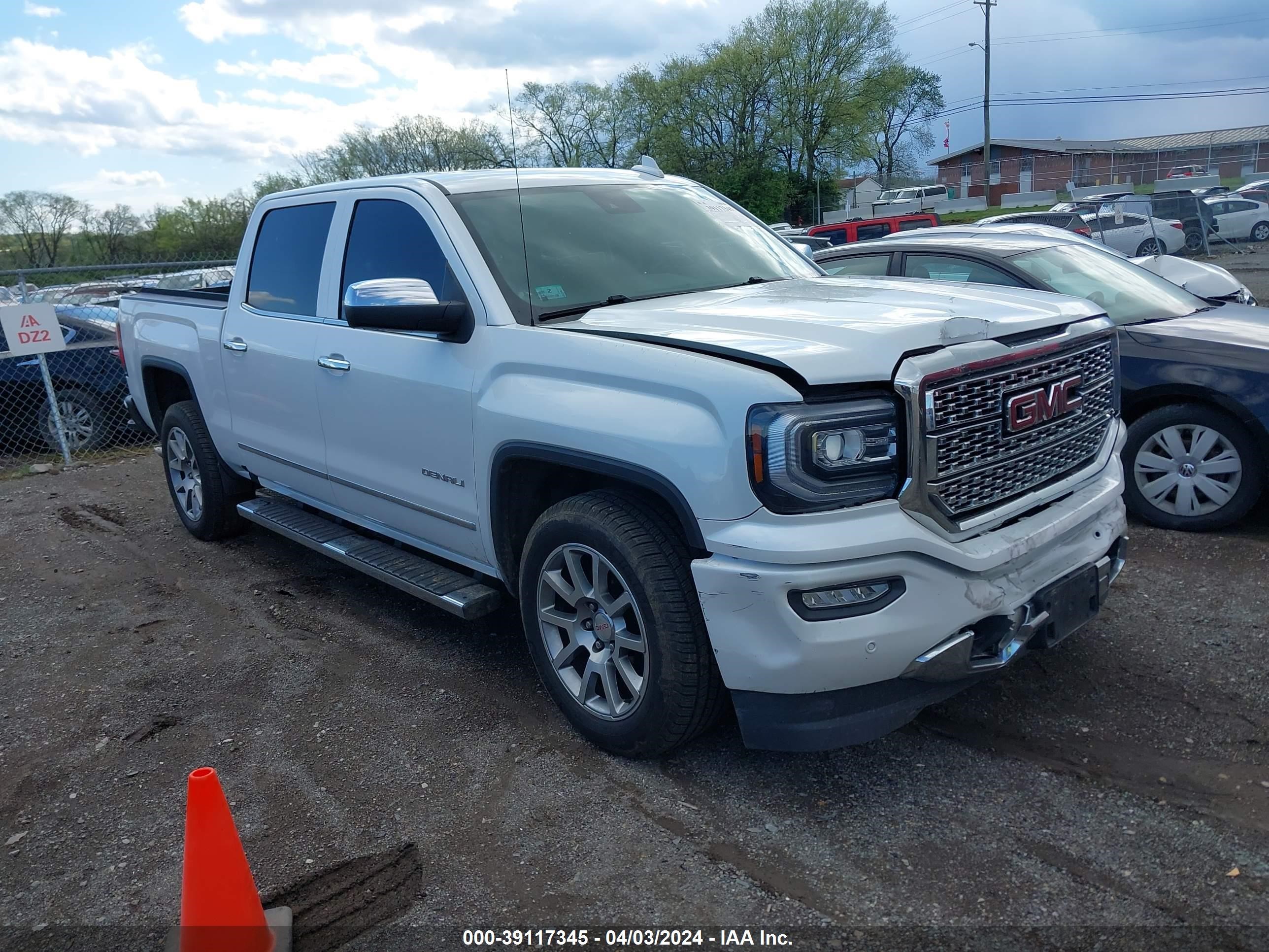 2018 GMC Sierra 1500 Denali vin: 3GTU2PEC7JG587415