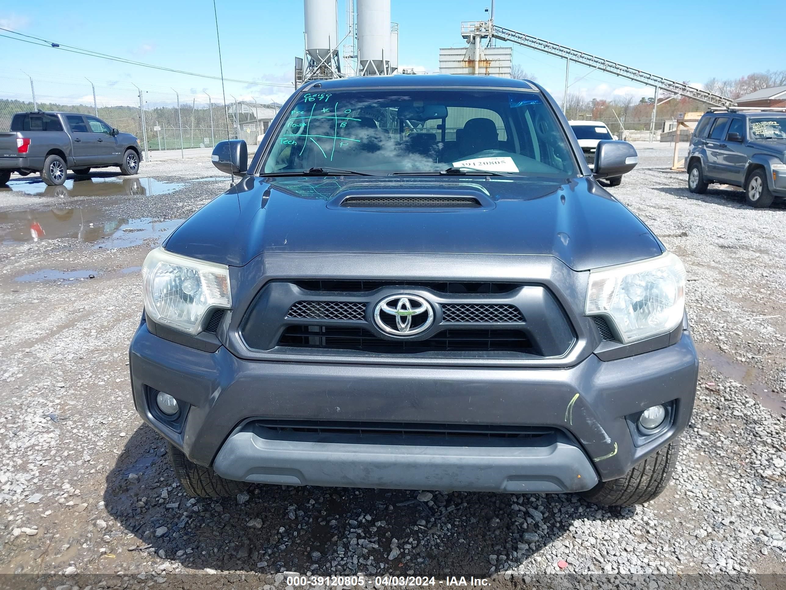 2013 Toyota Tacoma Base V6 vin: 3TMLU4EN9DM132092