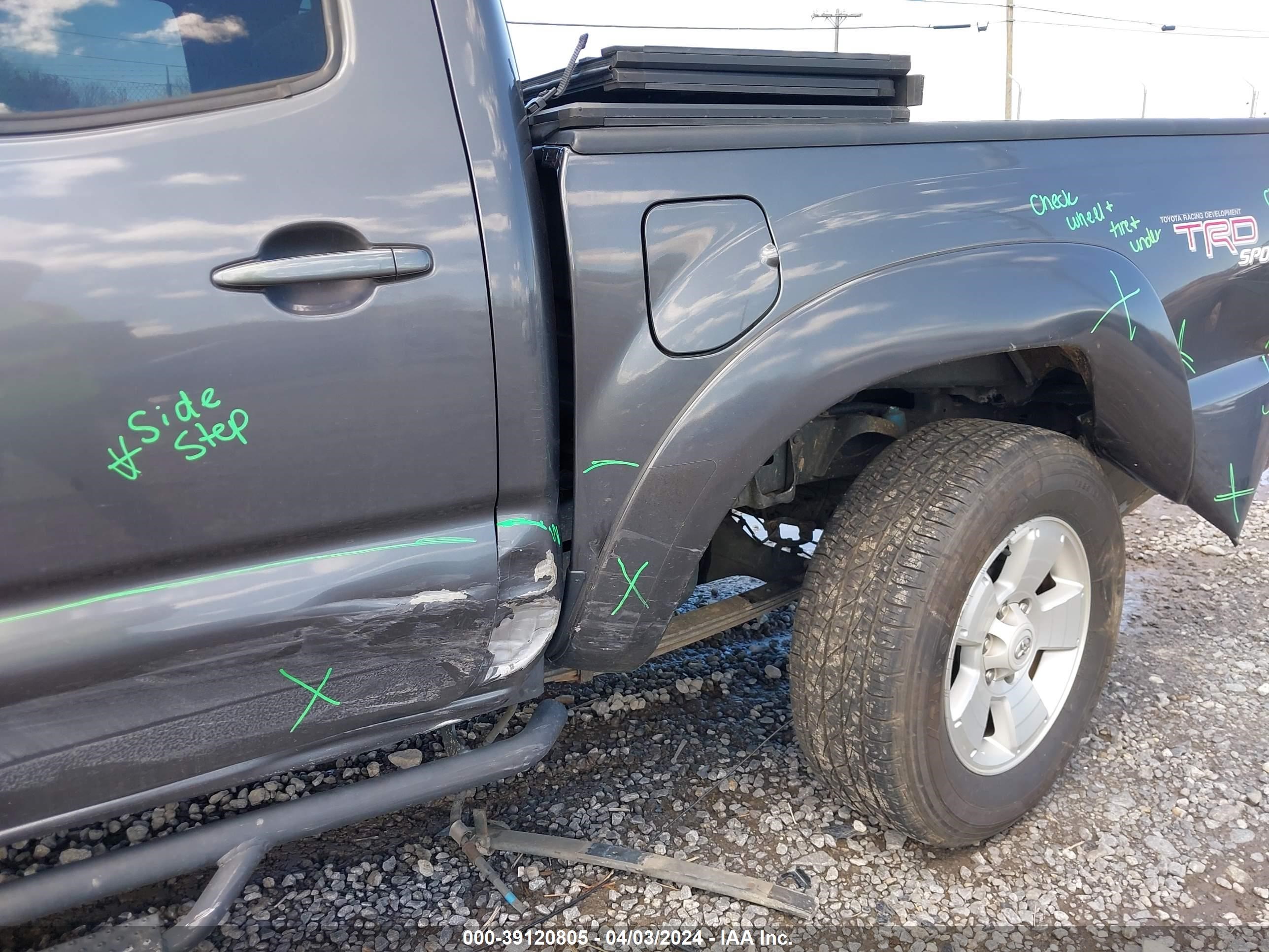 2013 Toyota Tacoma Base V6 vin: 3TMLU4EN9DM132092