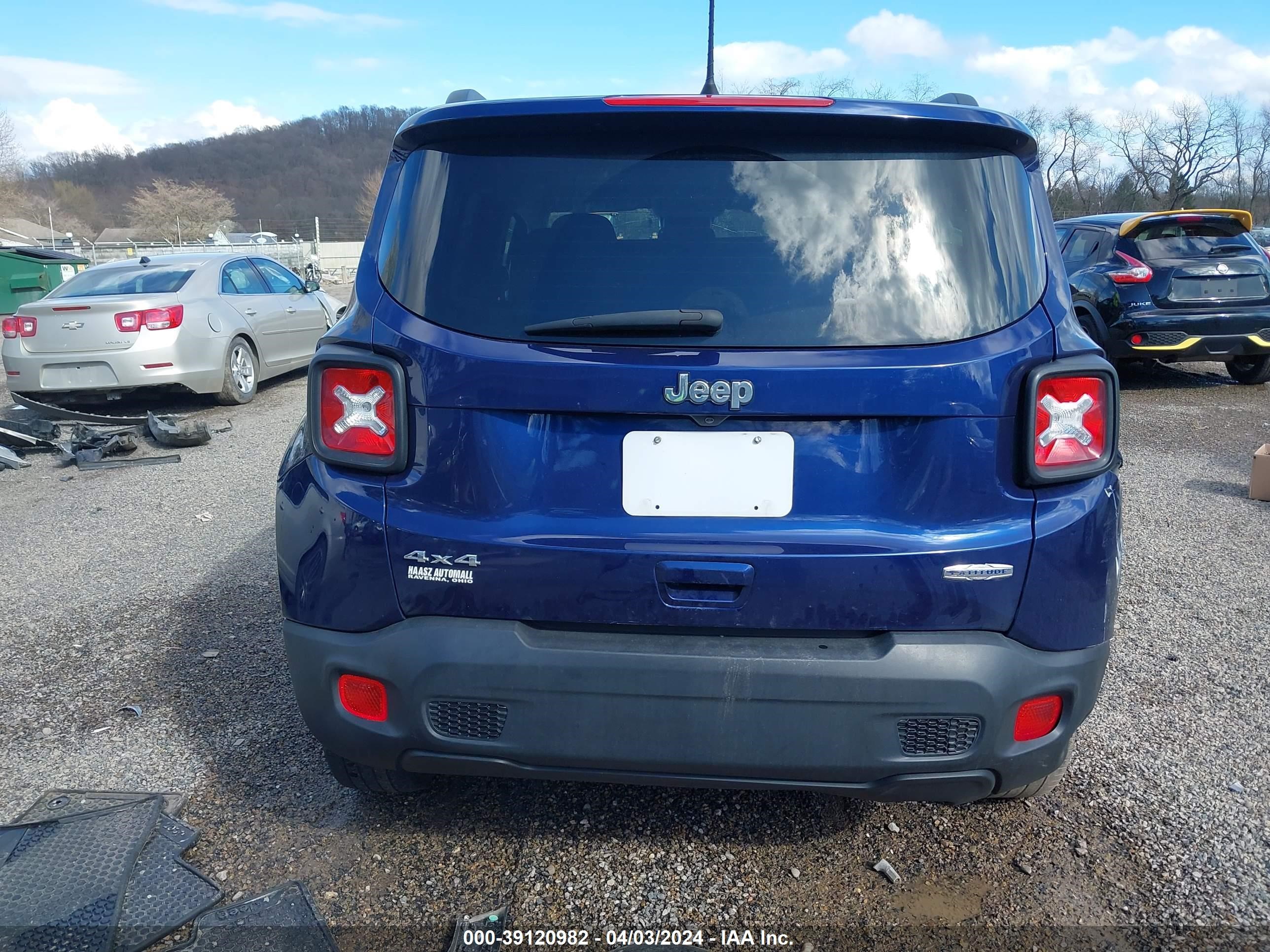 2020 Jeep Renegade Latitude 4X4 vin: ZACNJBBB2LPL83898