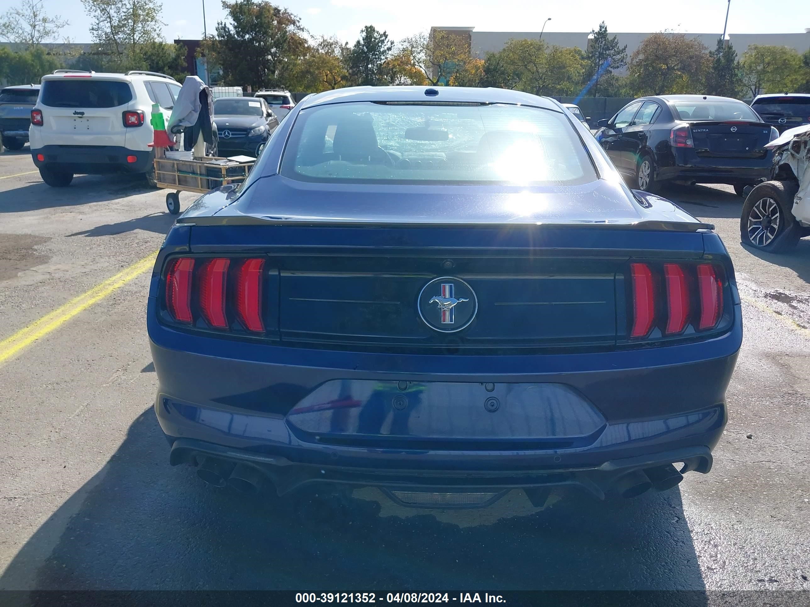 2020 Ford Mustang Ecoboost Premium Fastback vin: 1FA6P8TD6L5125018