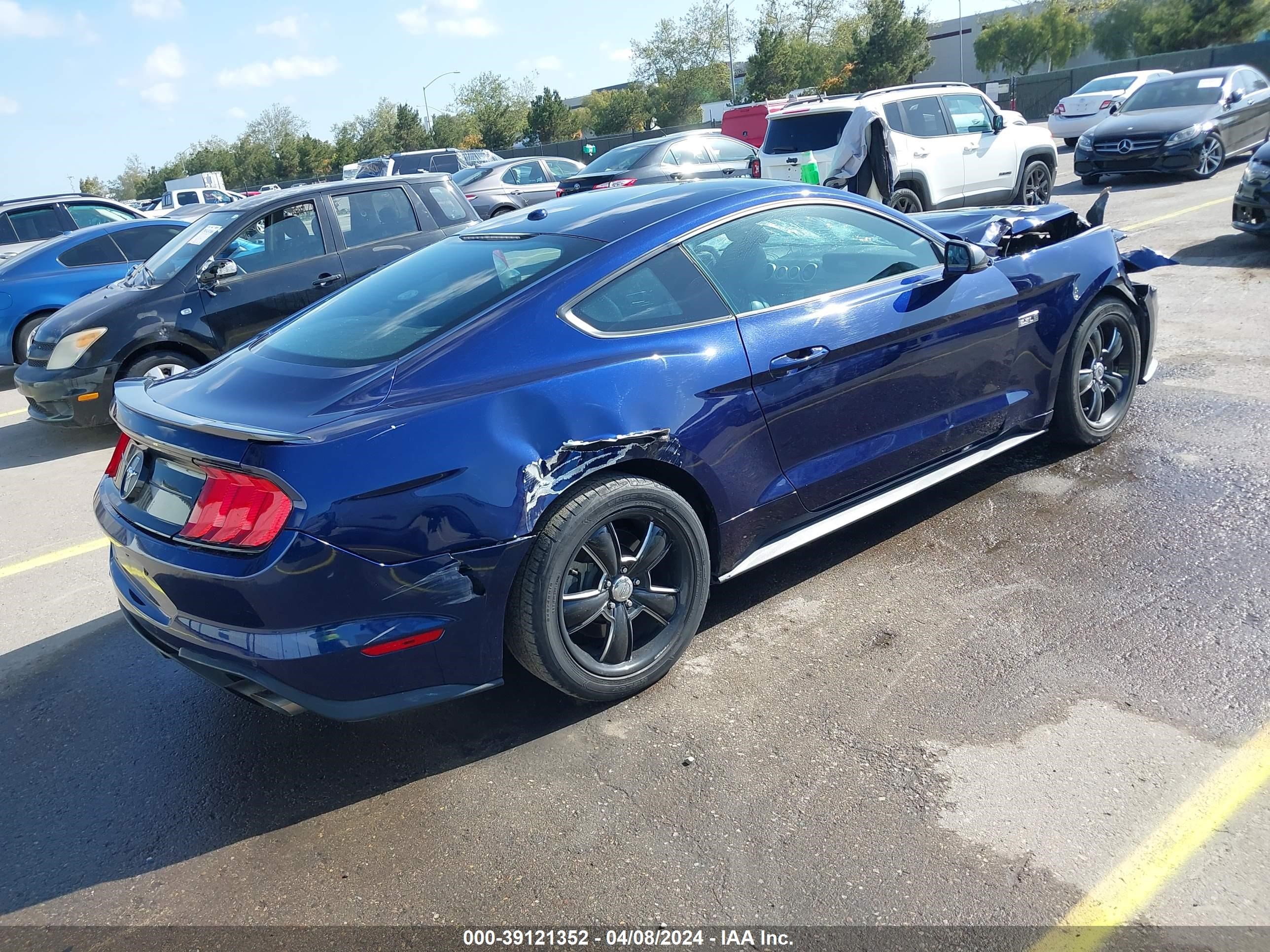 2020 Ford Mustang Ecoboost Premium Fastback vin: 1FA6P8TD6L5125018