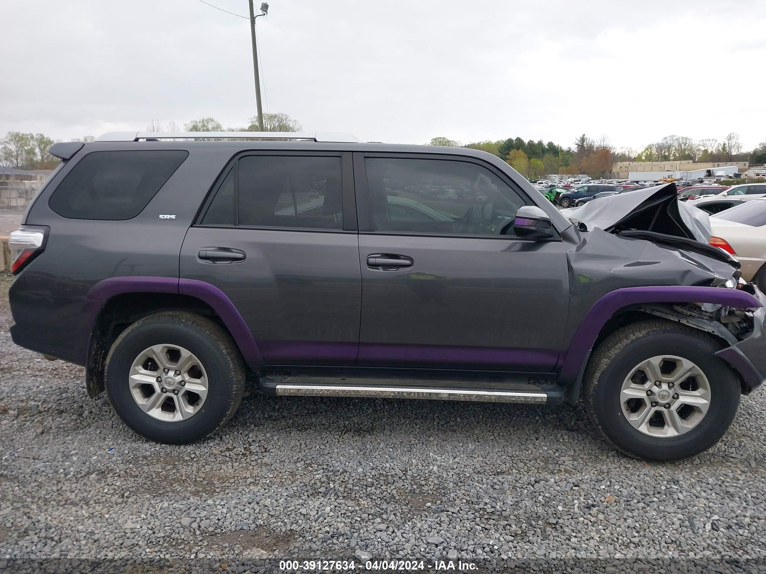 2018 Toyota 4Runner Sr5 vin: JTEBU5JR0J5583418