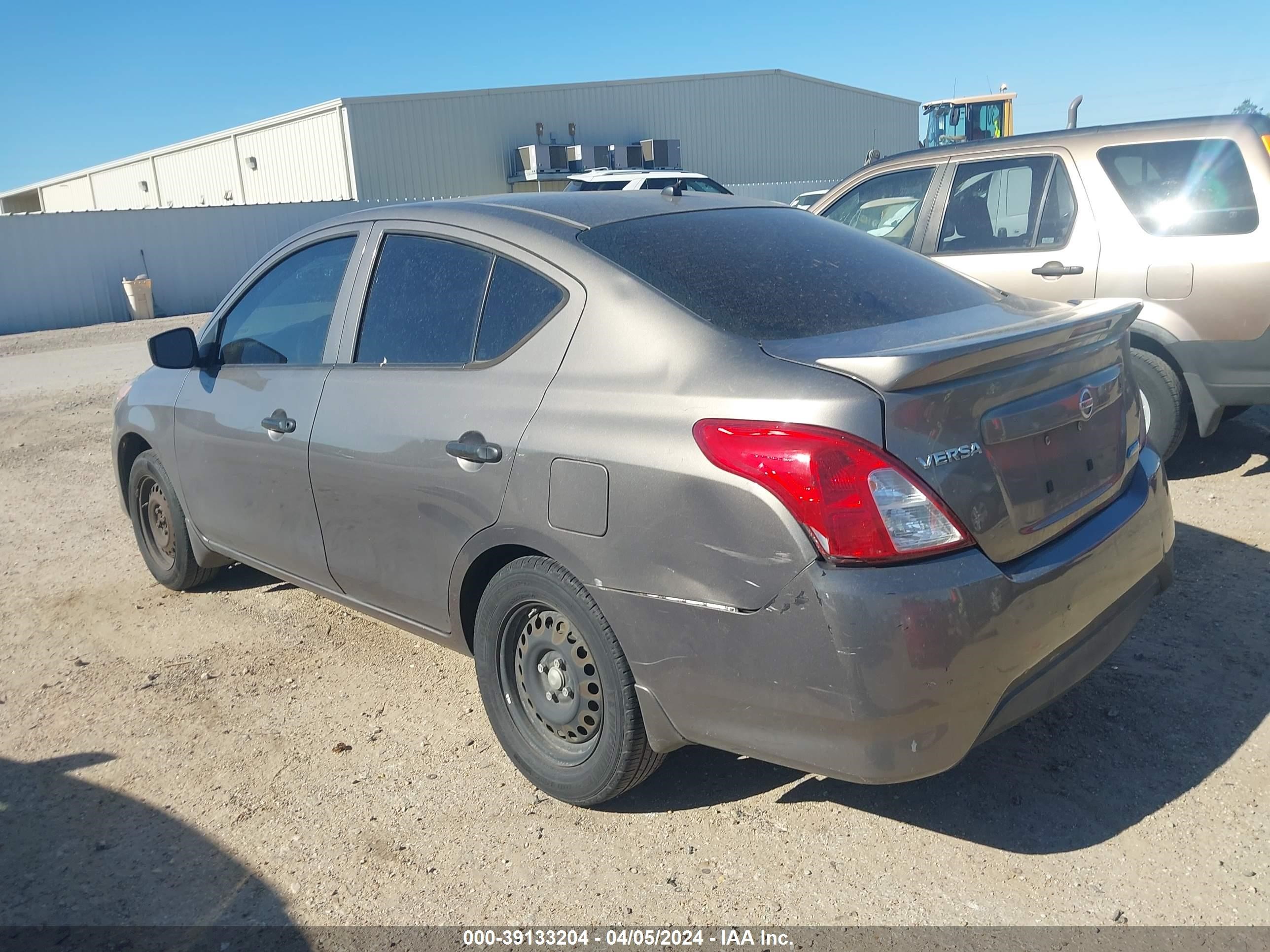 2016 Nissan Versa 1.6 S+ vin: 3N1CN7AP8GL860988