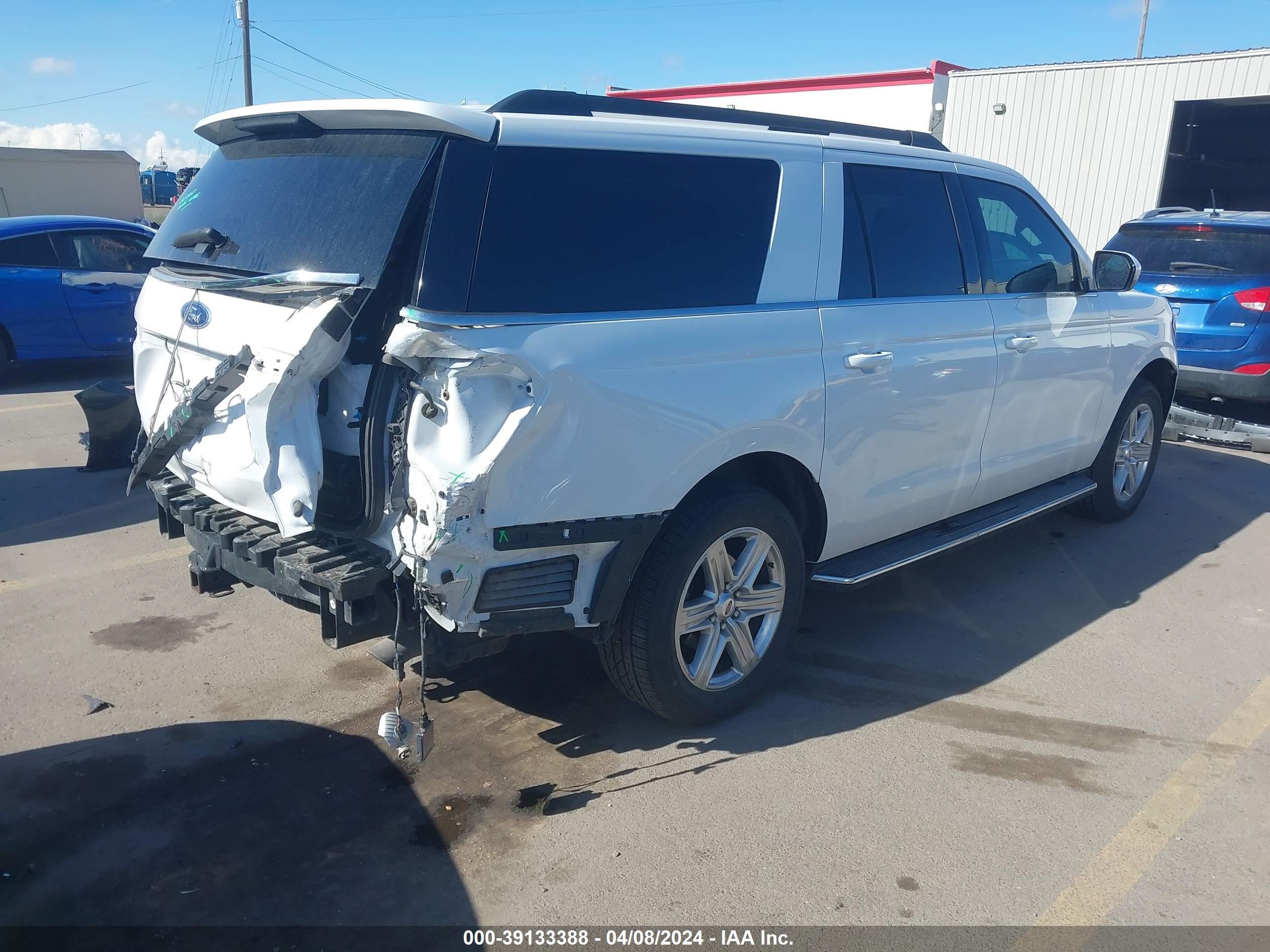 2020 Ford Expedition Xlt Max vin: 1FMJK1HT3LEA08194
