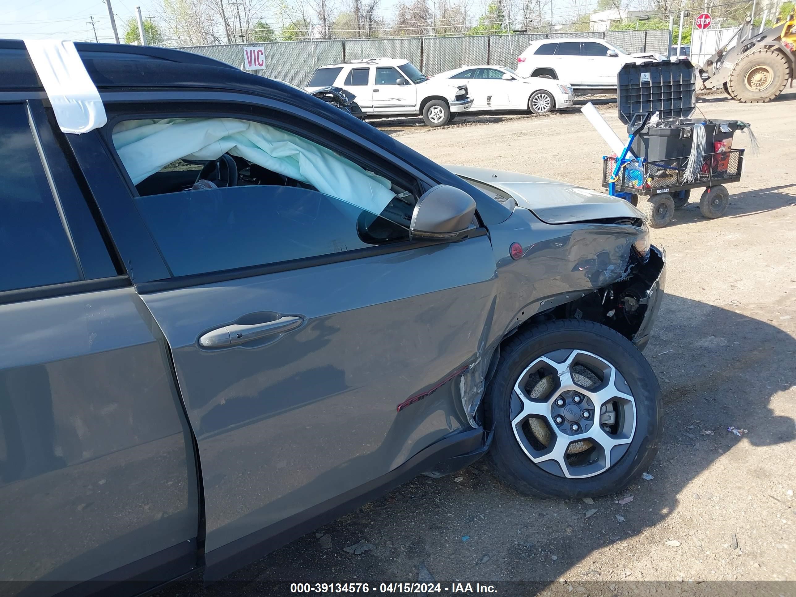 2022 Jeep Compass Trailhawk 4X4 vin: 3C4NJDDB3NT146800