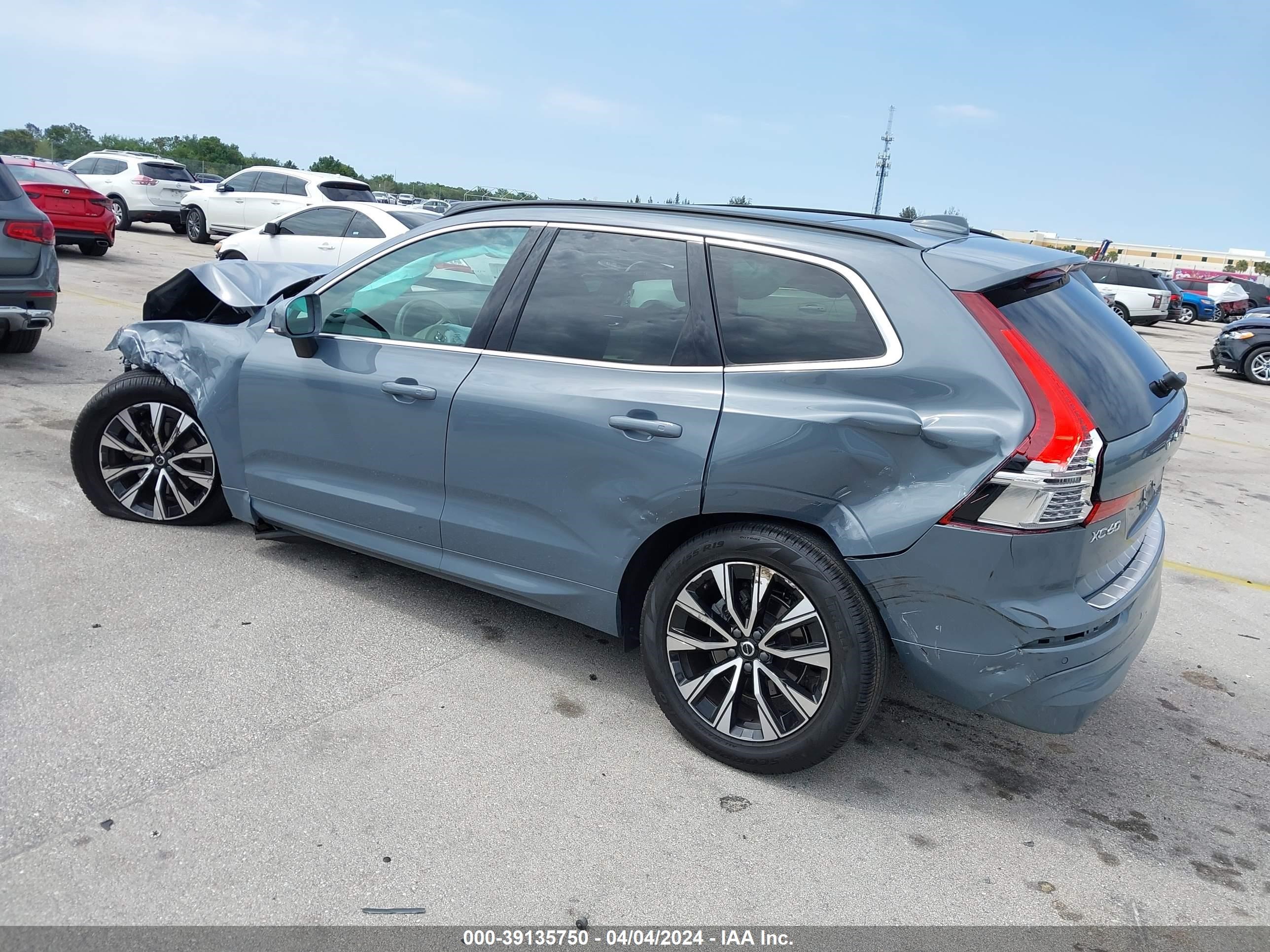 2023 Volvo Xc60 B5 Core vin: YV4L12DK8P1333694