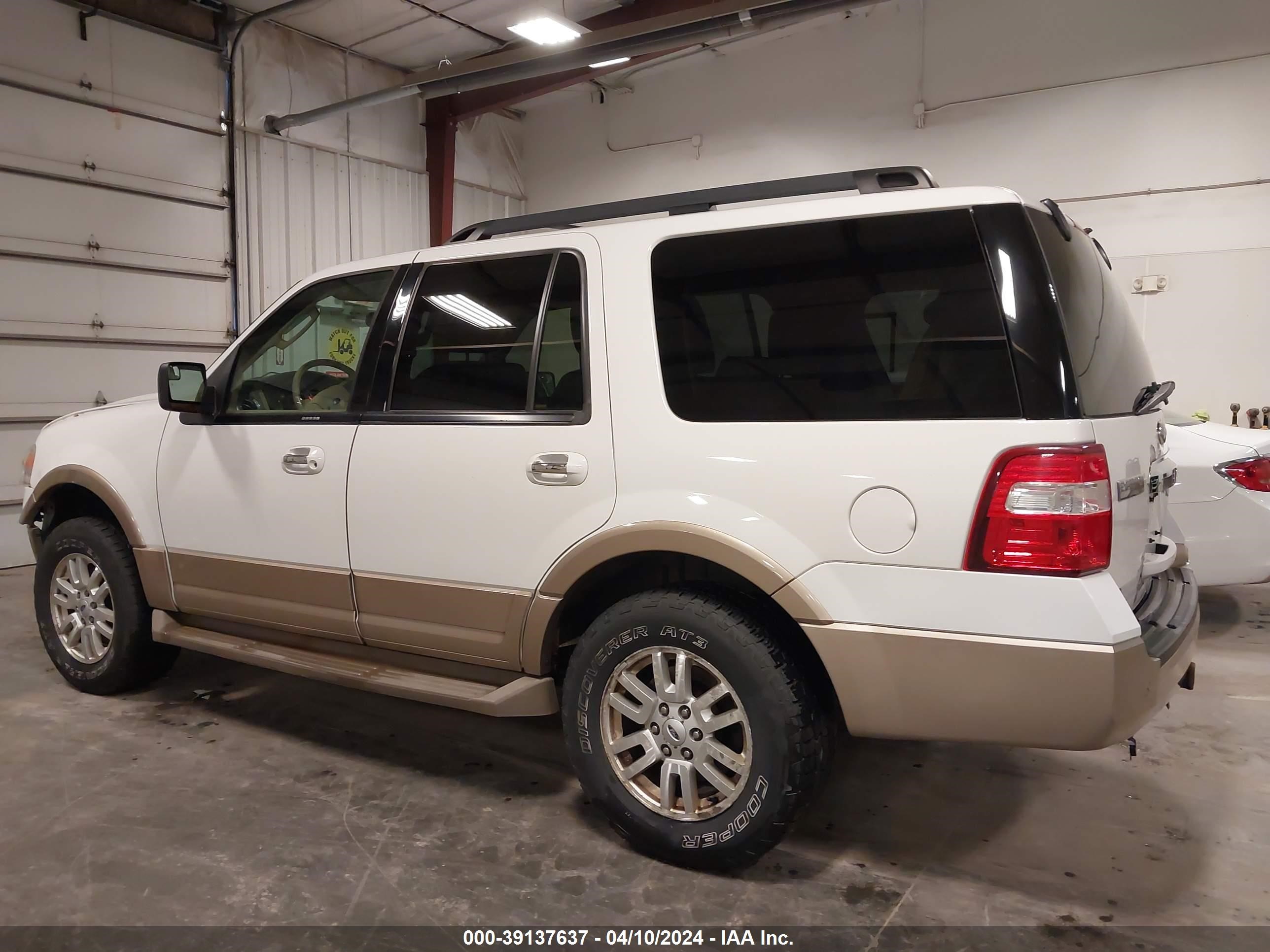 2012 Ford Expedition Xlt vin: 1FMJU1H52CEF33985