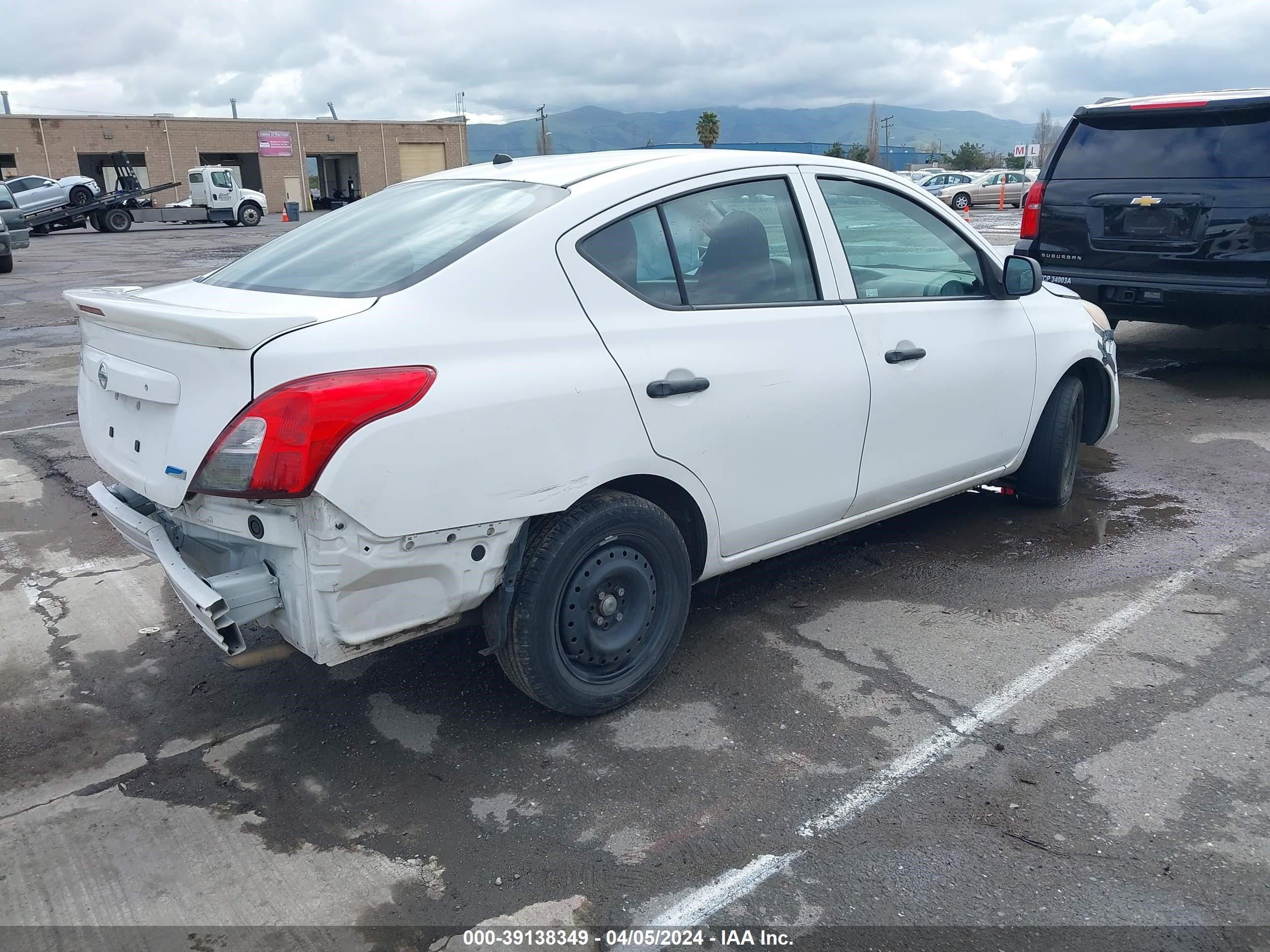 2014 Nissan Versa 1.6 S+ vin: 3N1CN7AP1EL825934