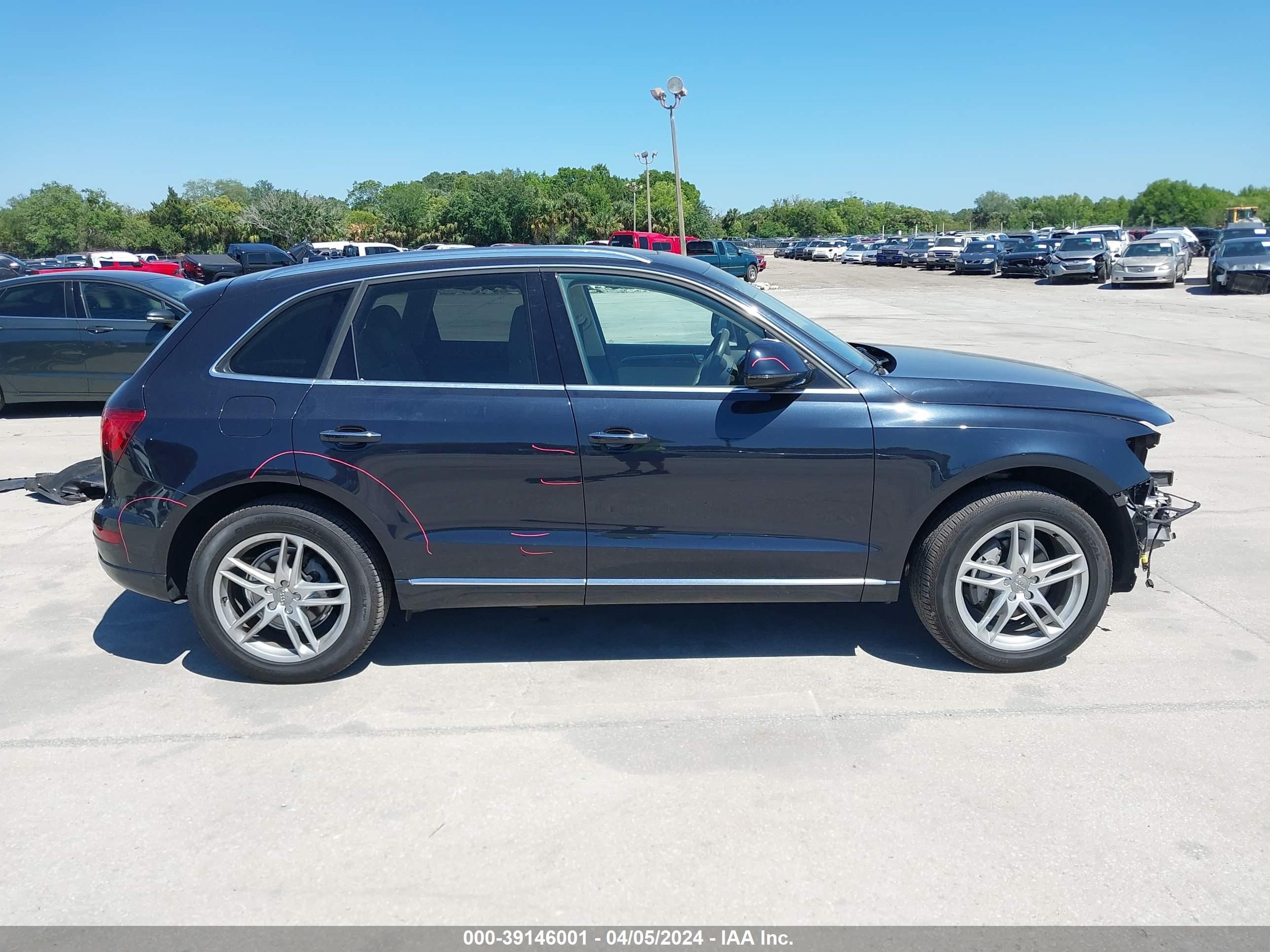 2017 Audi Q5 2.0T Premium vin: WA1C2AFP7HA097859