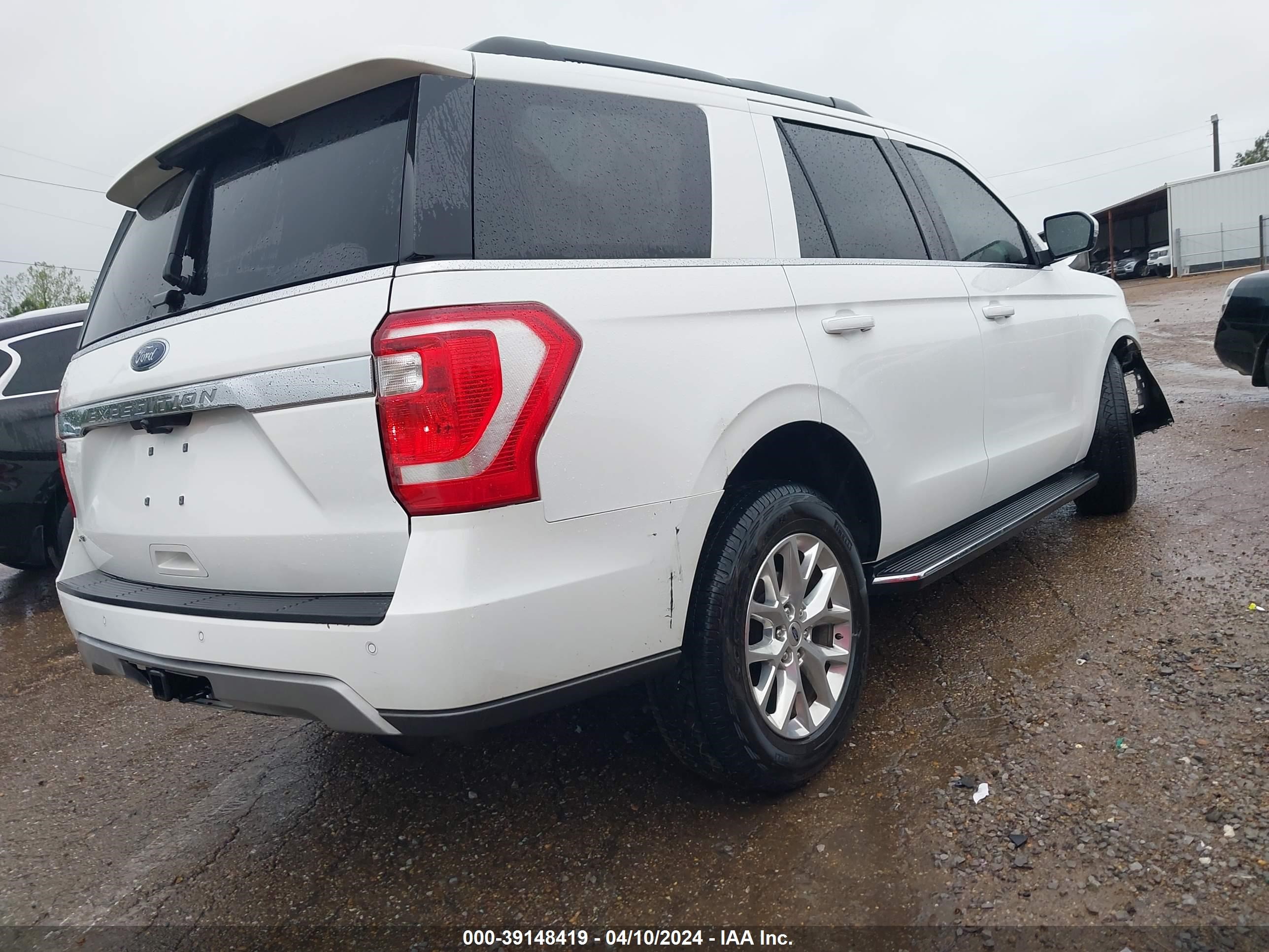 2021 Ford Expedition Xlt vin: 1FMJU1HT0MEA01103