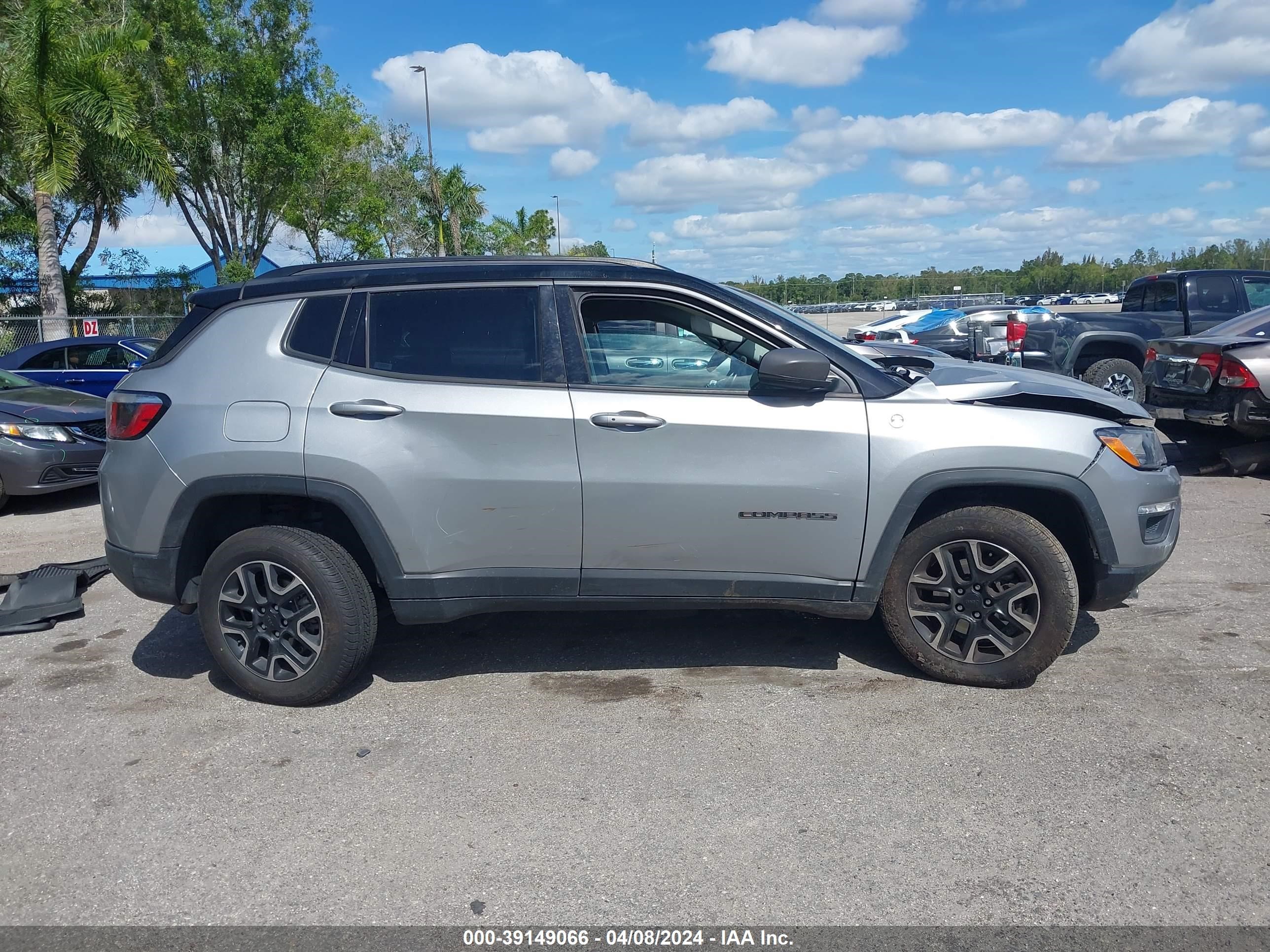 2020 Jeep Compass Trailhawk 4X4 vin: 3C4NJDDB3LT189532