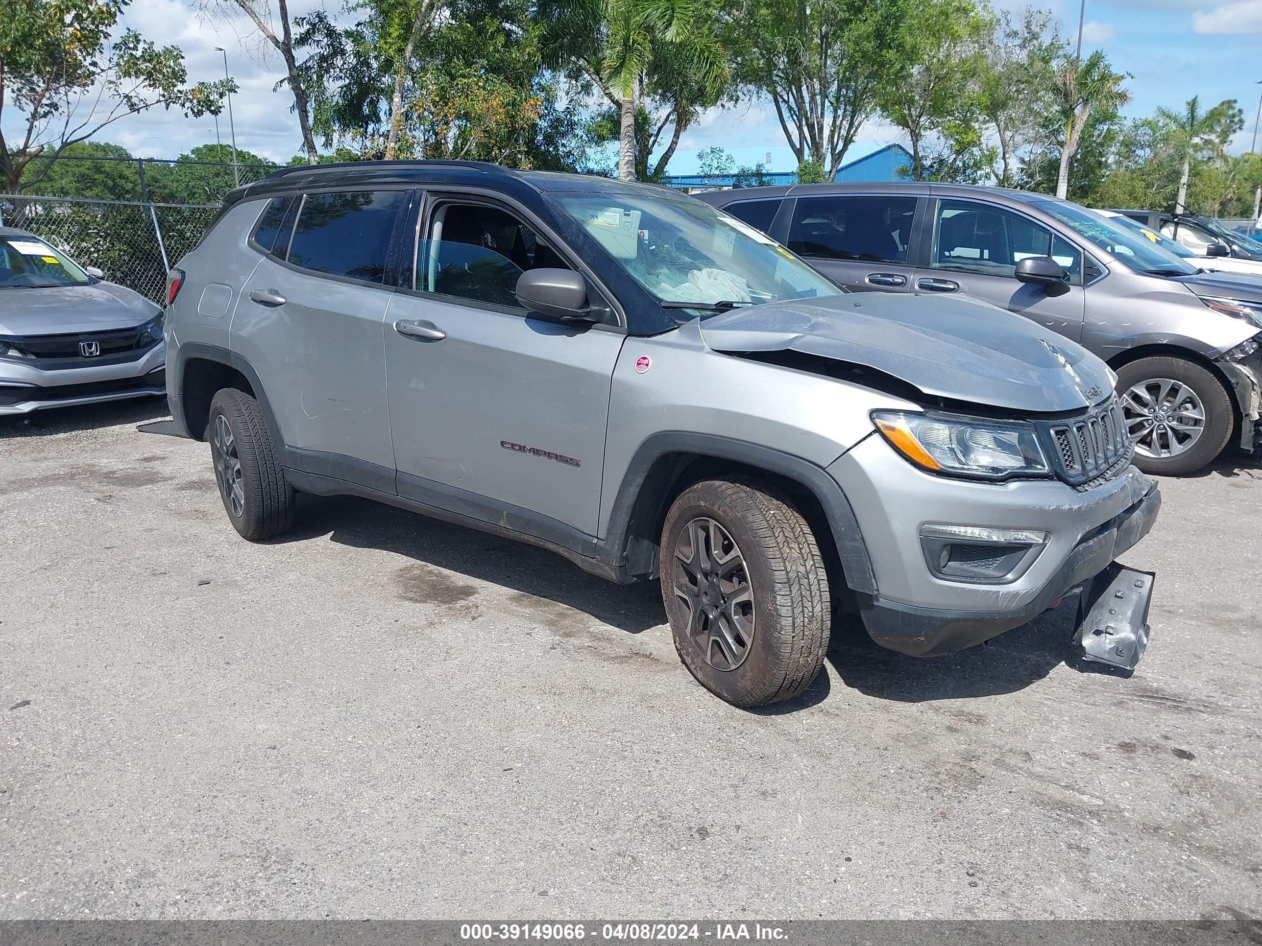 2020 Jeep Compass Trailhawk 4X4 vin: 3C4NJDDB3LT189532