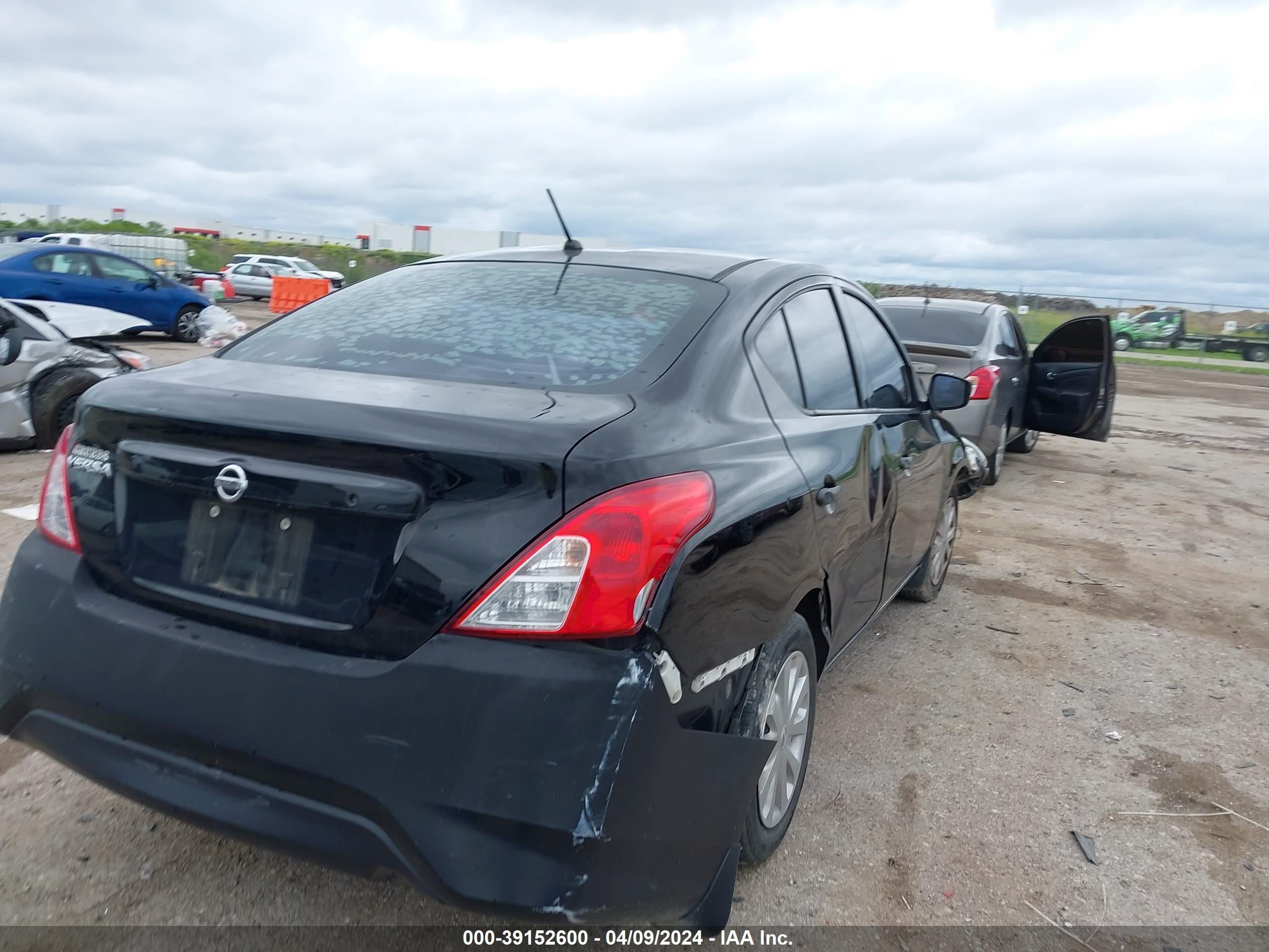 2016 Nissan Versa 1.6 S vin: 3N1CN7AP9GL862782