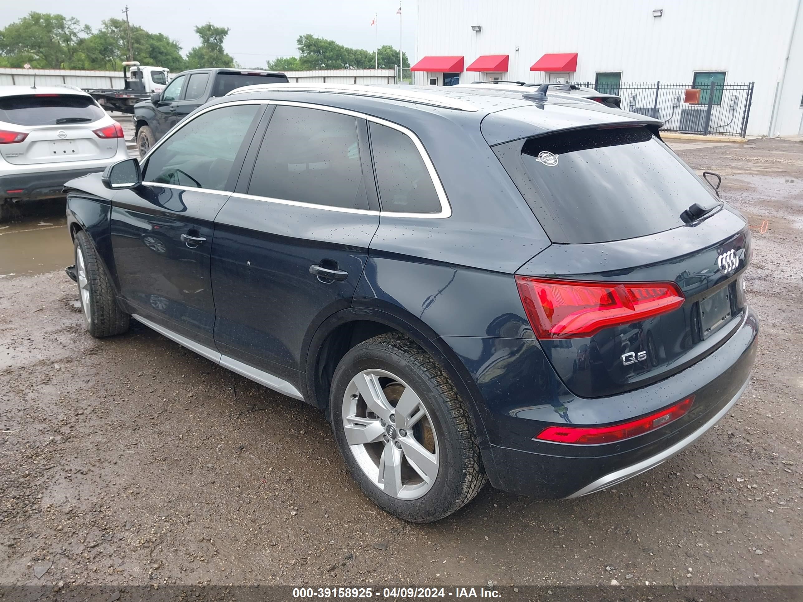 2018 Audi Q5 2.0T Premium/2.0T Tech Premium vin: WA1BNAFY6J2205710