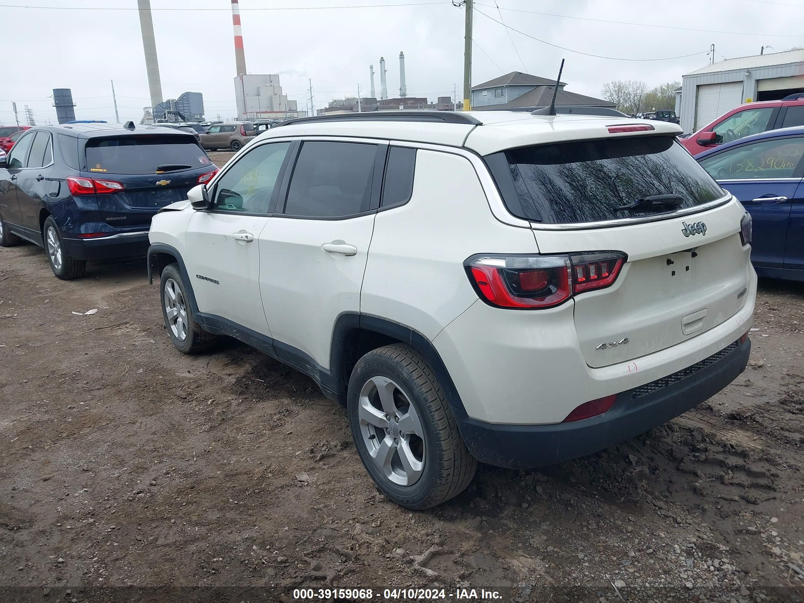 2018 Jeep Compass Latitude 4X4 vin: 3C4NJDBB6JT291083