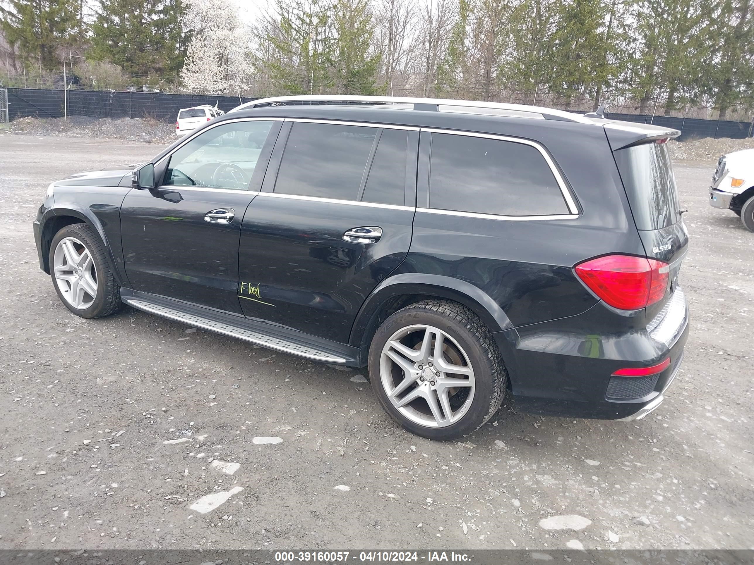 2016 Mercedes-Benz Gl 550 4Matic vin: 4JGDF7DE5GA698121