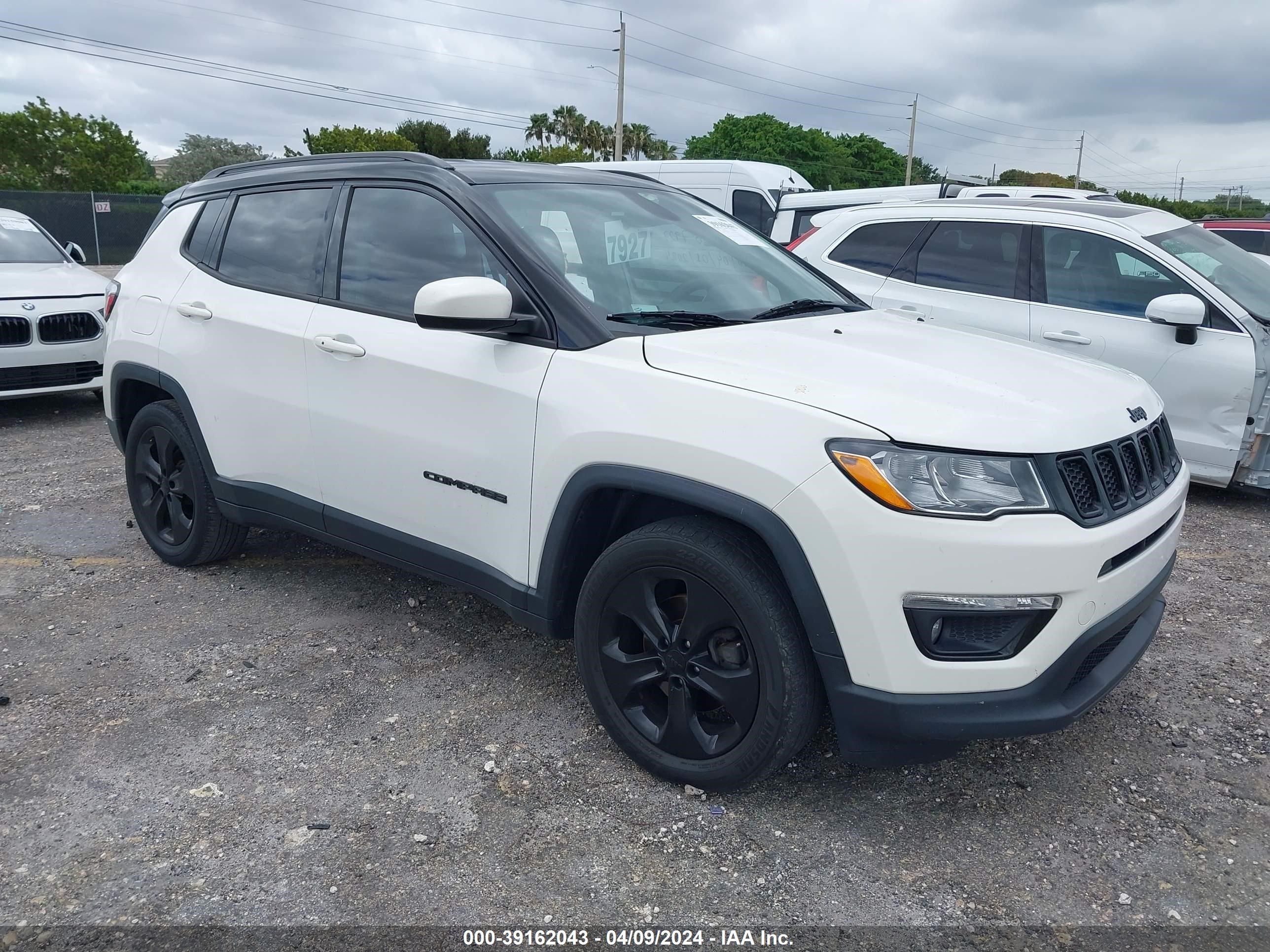 2018 Jeep Compass Altitude Fwd vin: 3C4NJCBB1JT407977