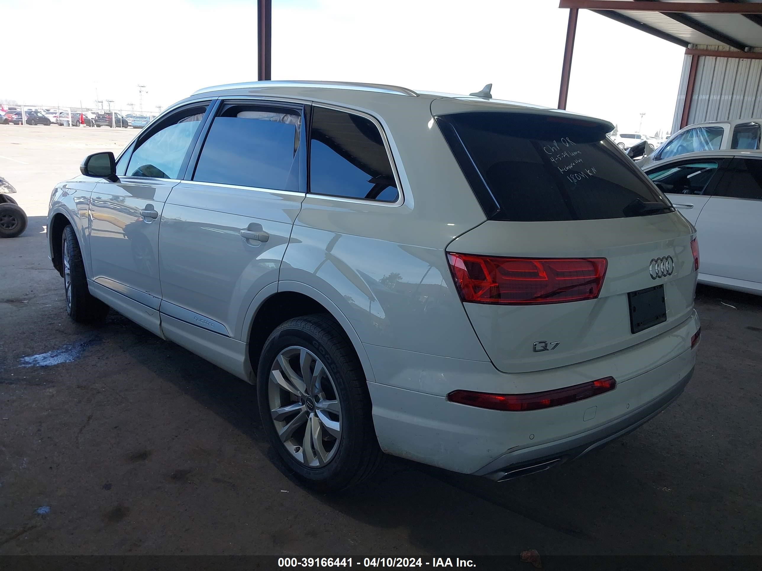 2017 Audi Q7 2.0T Premium vin: WA1LHAF70HD050928