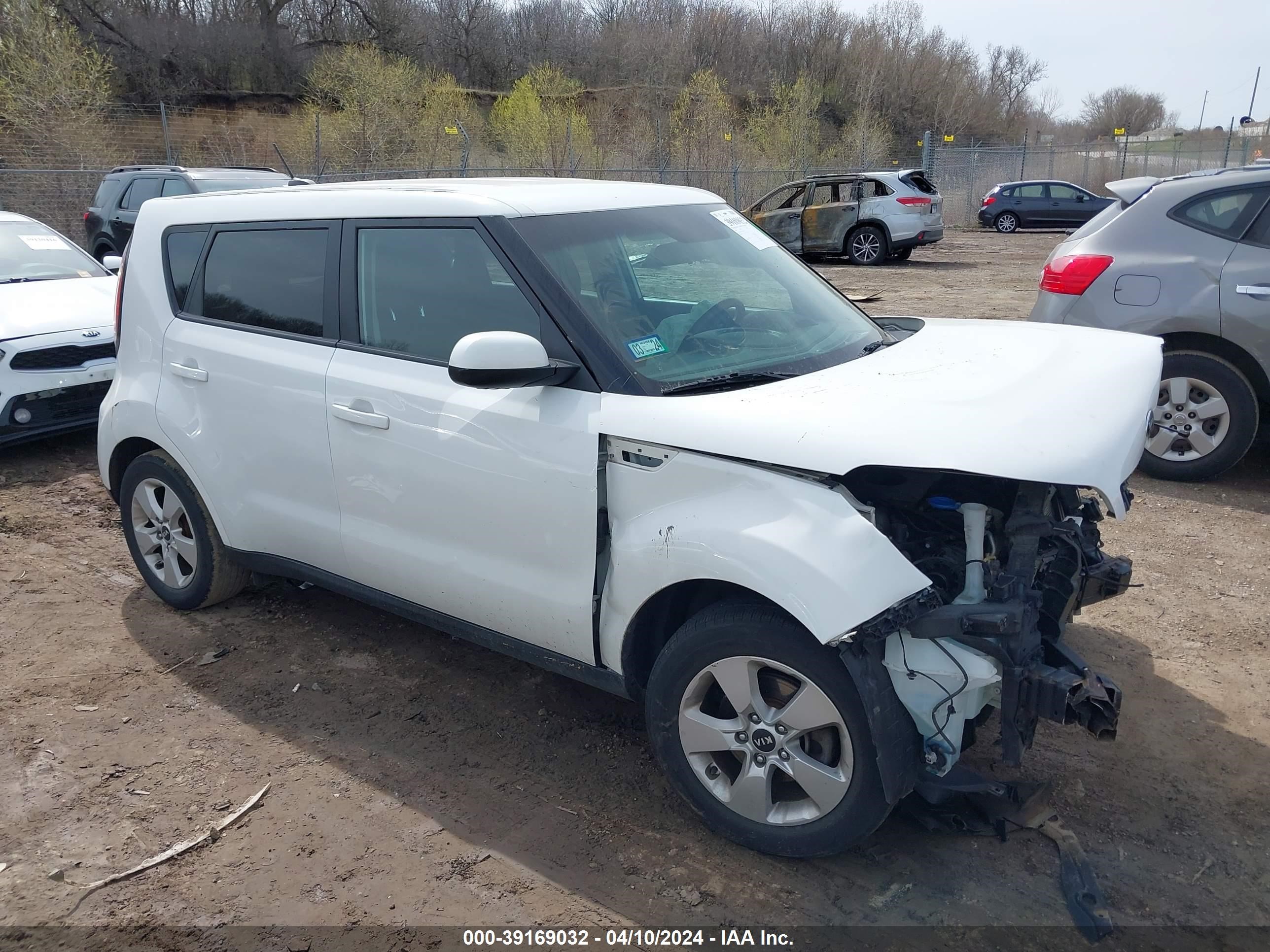 2017 Kia Soul vin: KNDJN2A26H7496037