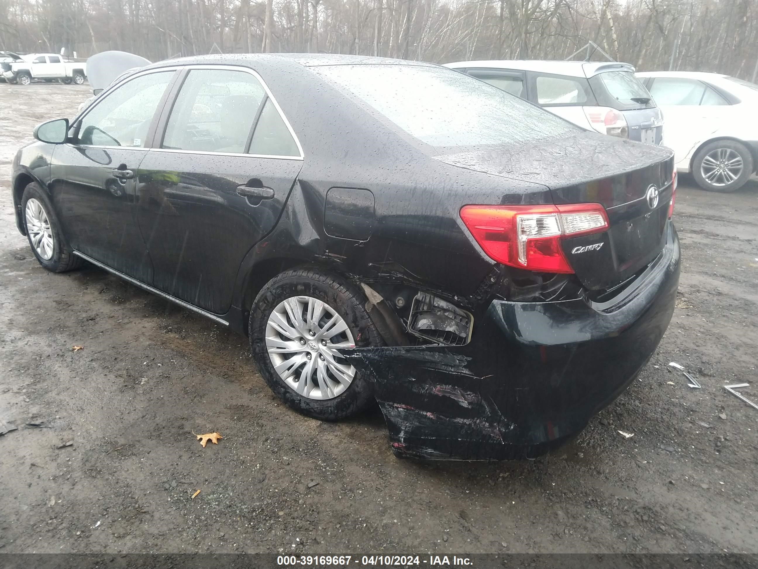 2012 Toyota Camry Le vin: 4T4BF1FK5CR239967