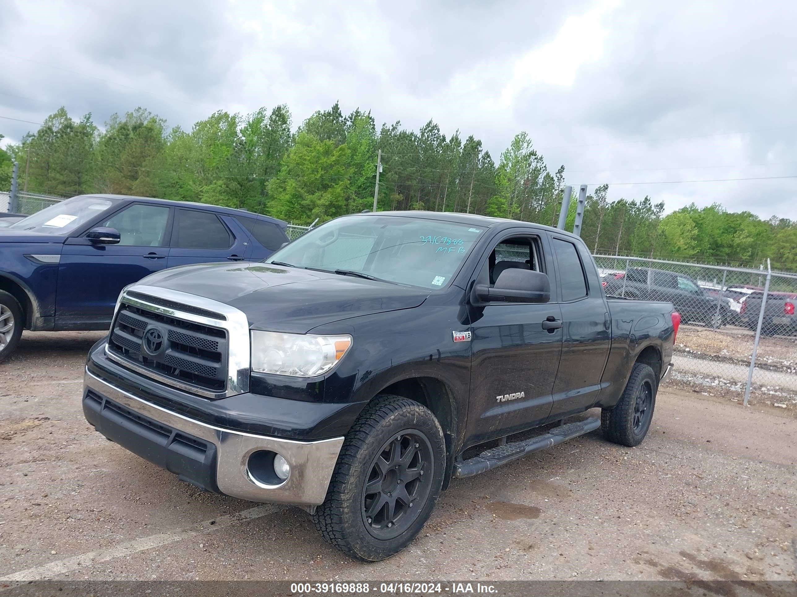 2012 Toyota Tundra Grade 5.7L V8 vin: 5TFRY5F11CX122312