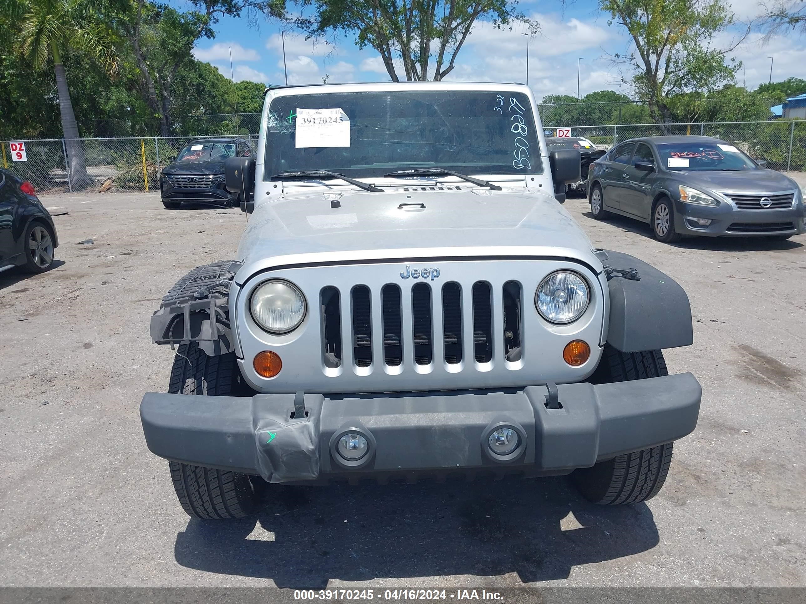 2012 Jeep Wrangler Unlimited Sport vin: 1C4BJWDG2CL218279