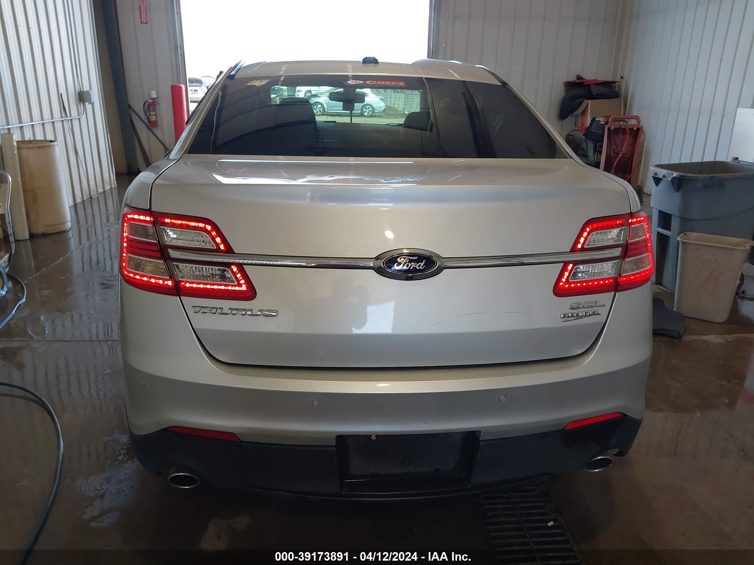 2015 Ford Taurus Sel vin: 1FAHP2E86FG112512