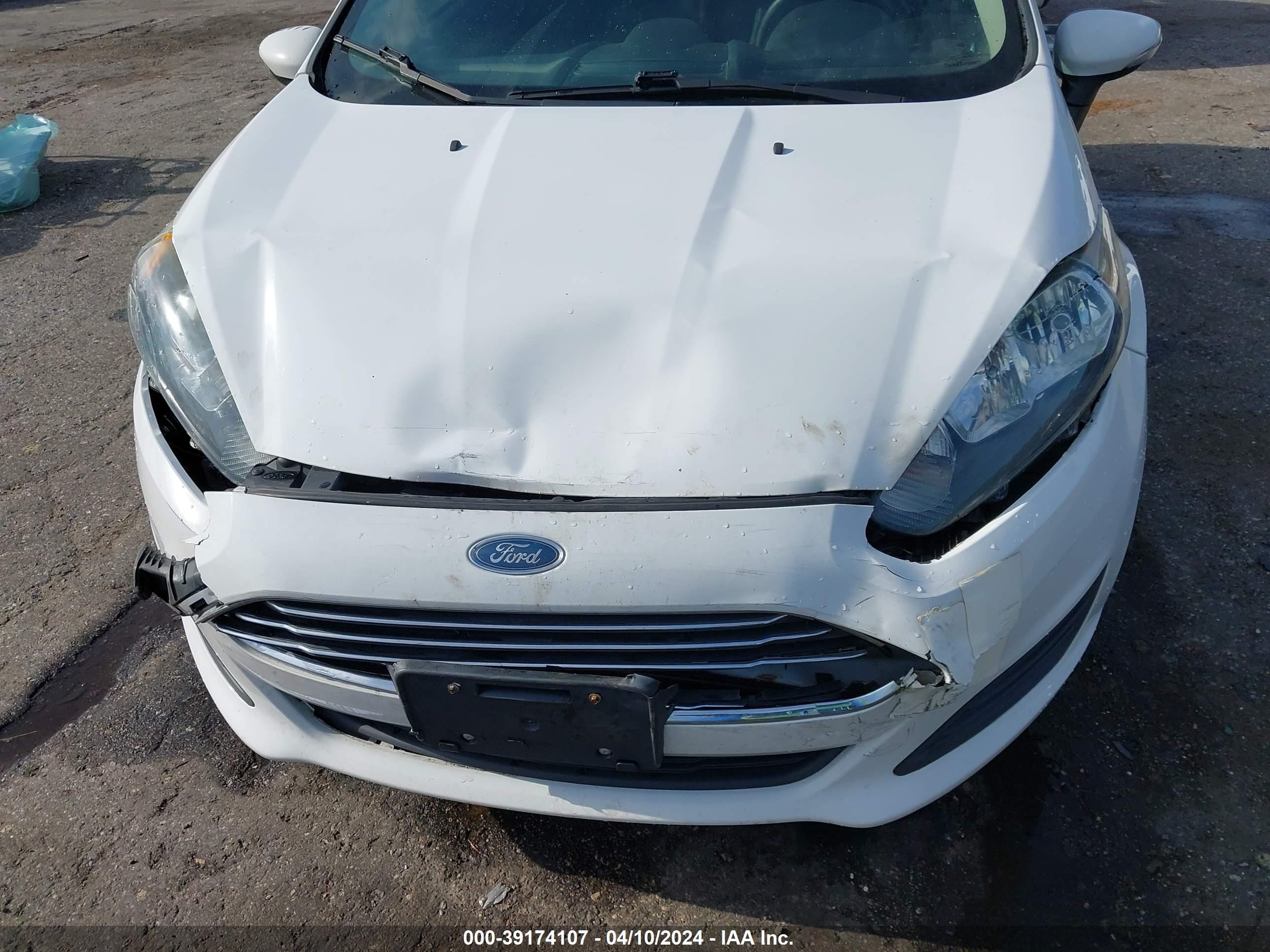 2016 Ford Fiesta Se vin: 3FADP4BJ3GM142463