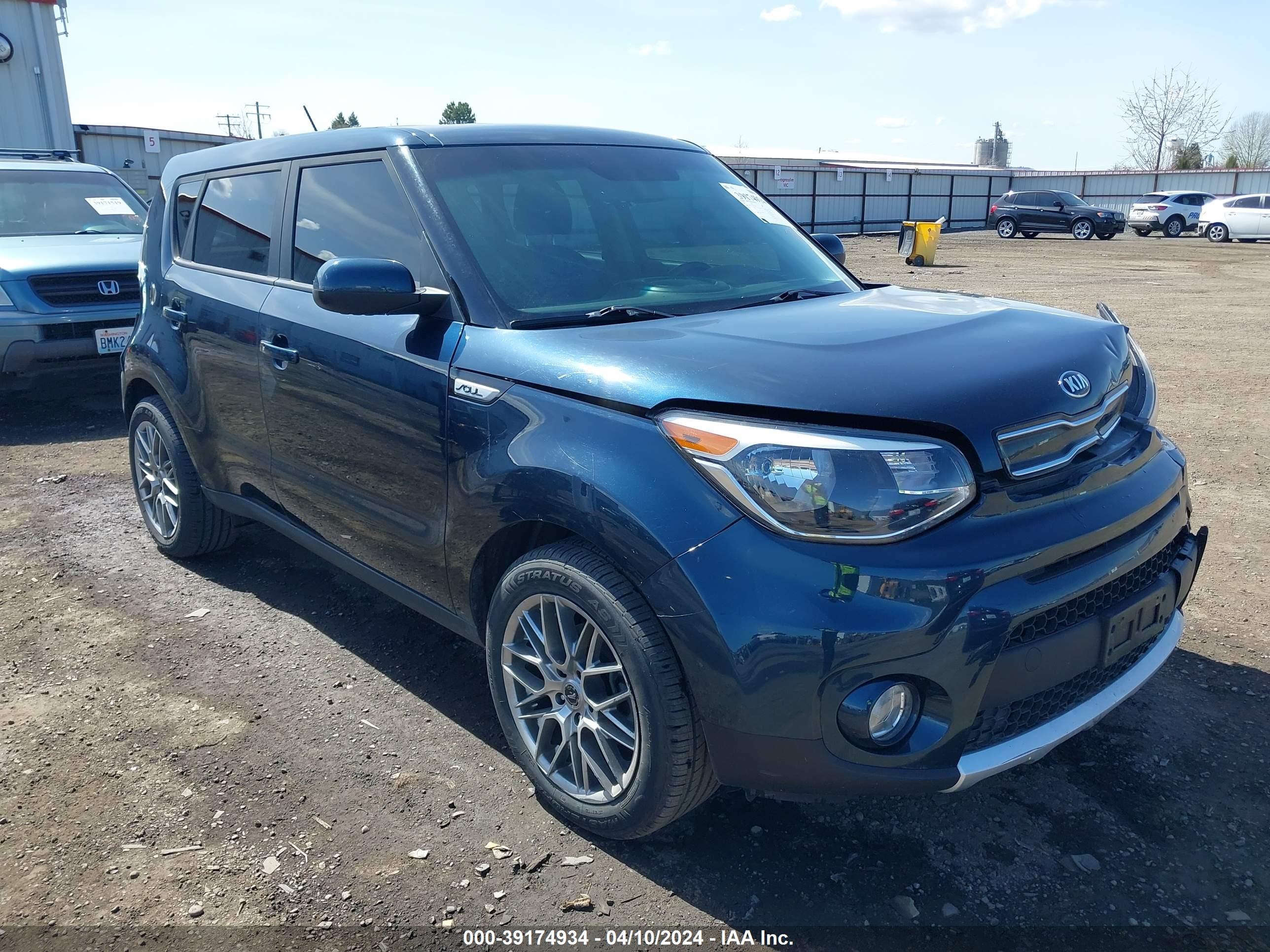 2017 Kia Soul + vin: KNDJP3A51H7456300